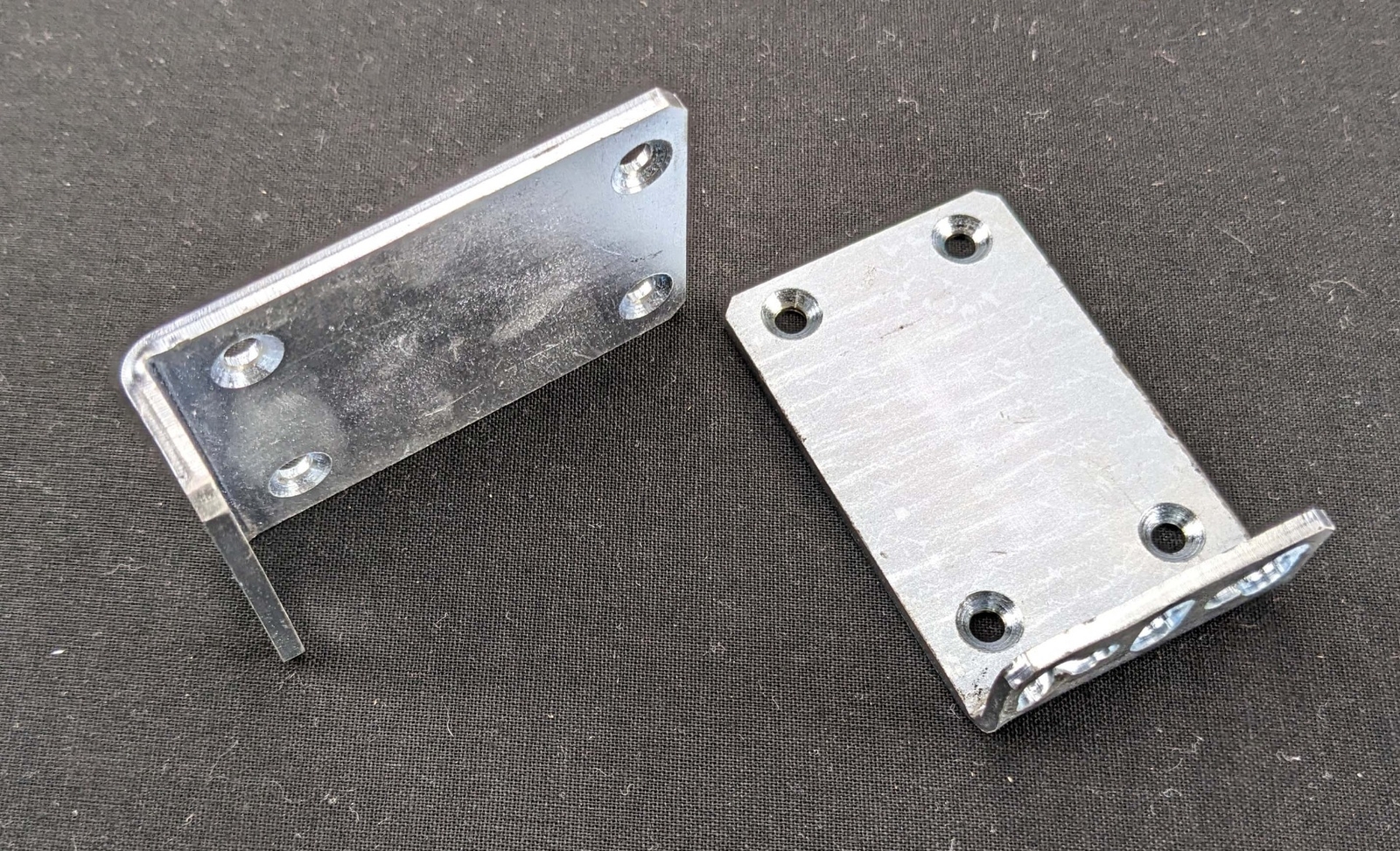 DELL FORCE10 Switch S60-44T-AC-R Rack Ear Mmounting Bracket 565-01218-02