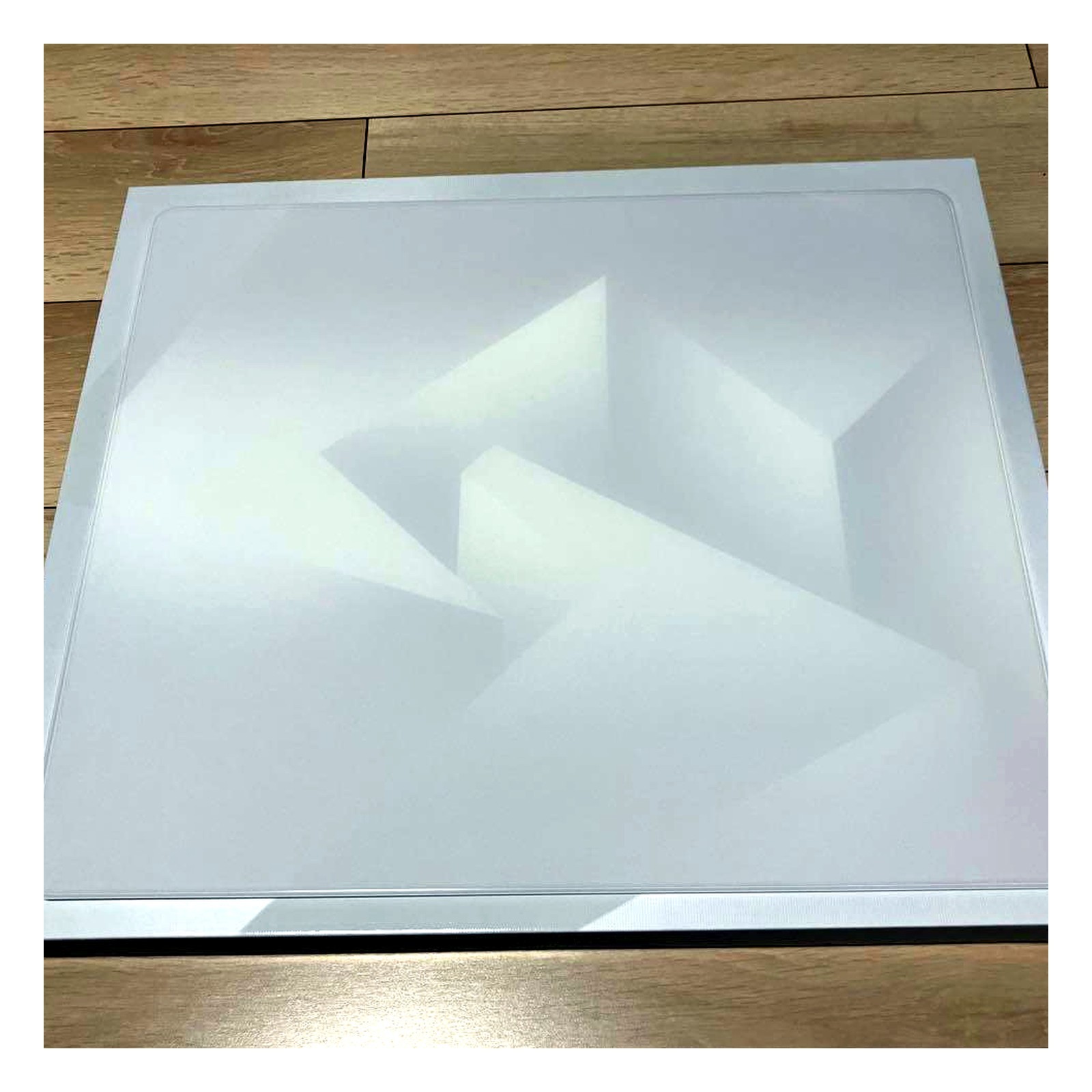 GLSSWRKS Polarity Glass Gaming Mouse Pad White Geometric Design Mat Japan USED
