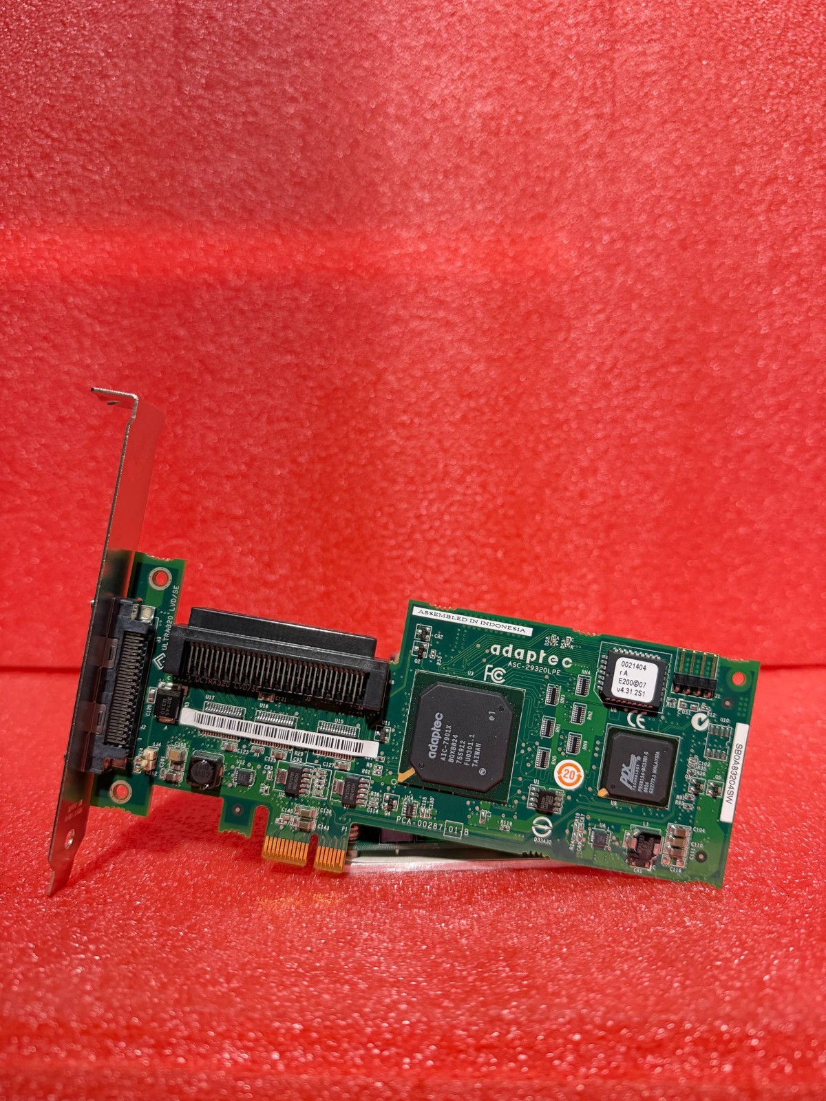 IBM Adaptec ASC-29320LPE RoHS PCI-E SCSI Host Card FRU 43W4325