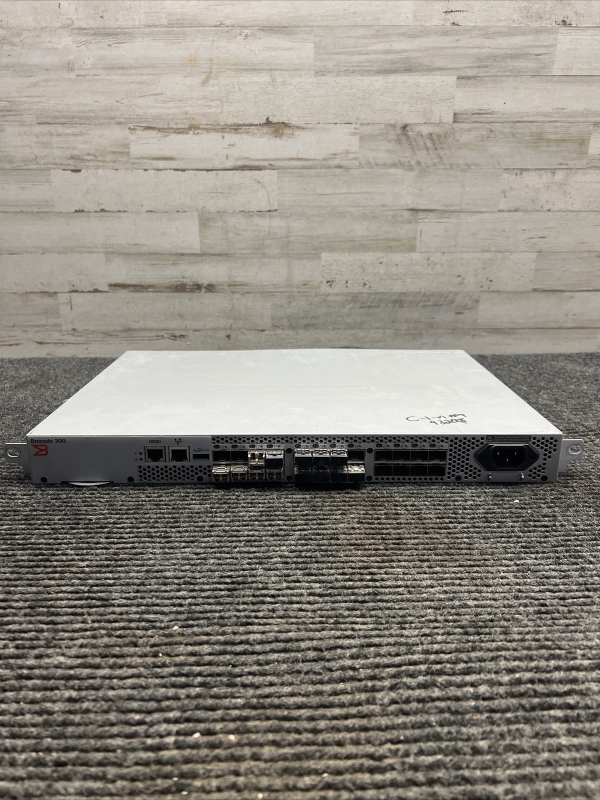 Used BROCADE 24-PORT FIBRE CHANNEL SWITCH BR-310-0008