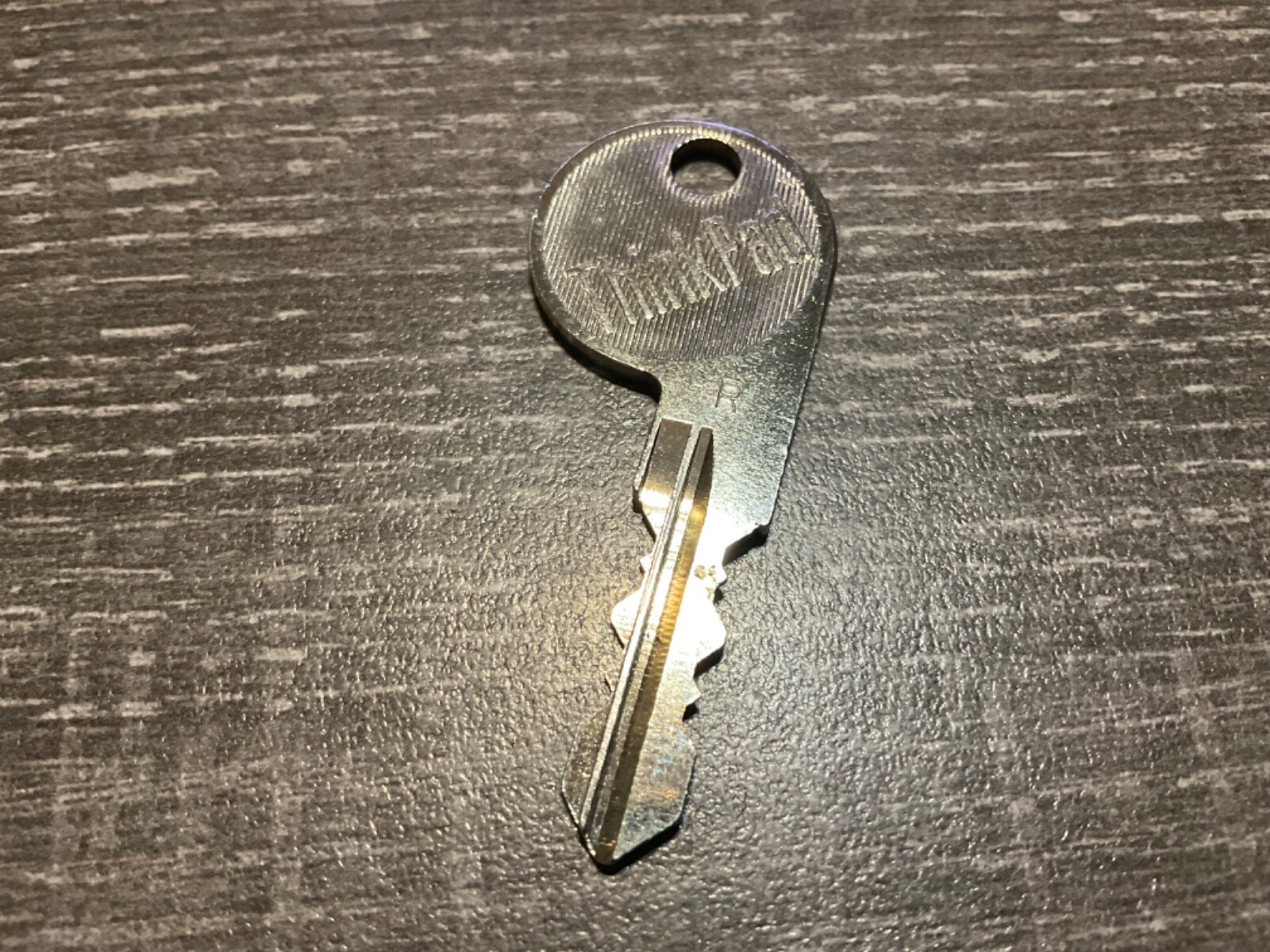 One Pristine Key to Lock/Unlock Lenovo ThinkPad Pro Docking Station