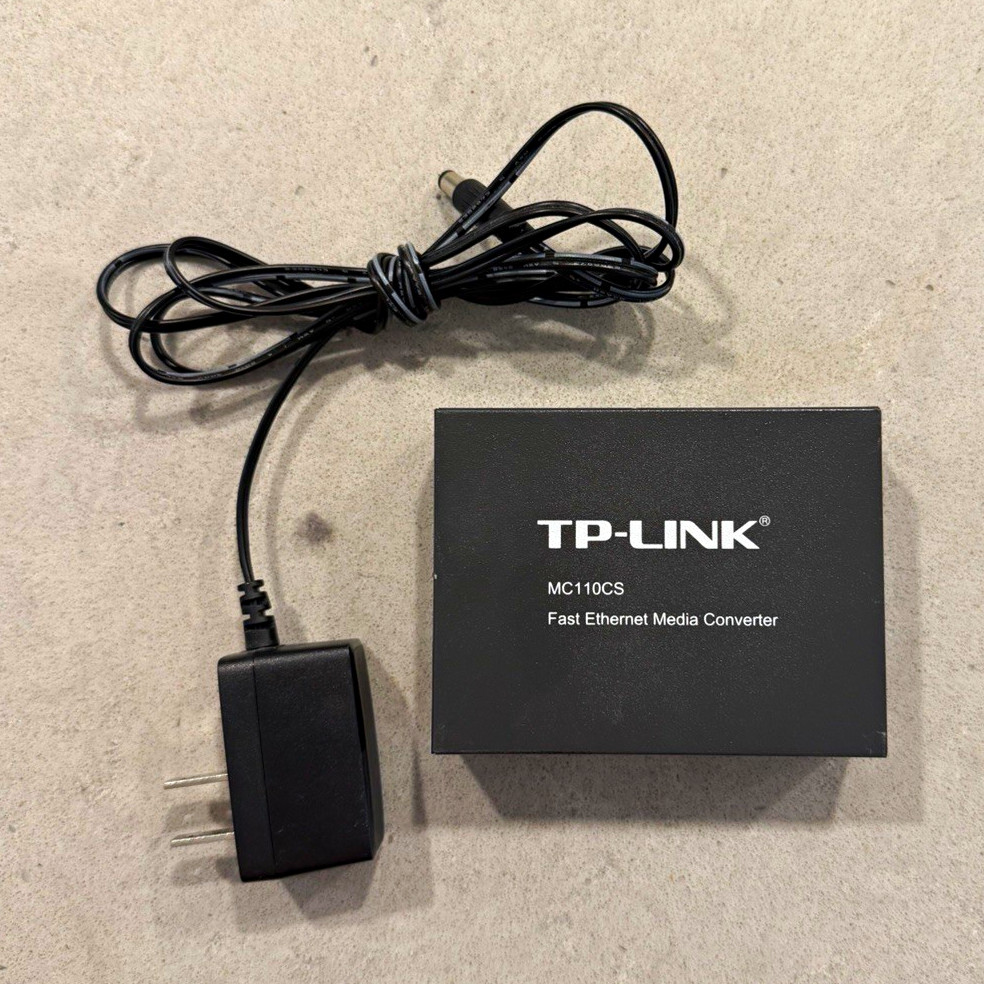 TP-LINK MC110CS Fast Ethernet Media Converter with Power Adapter