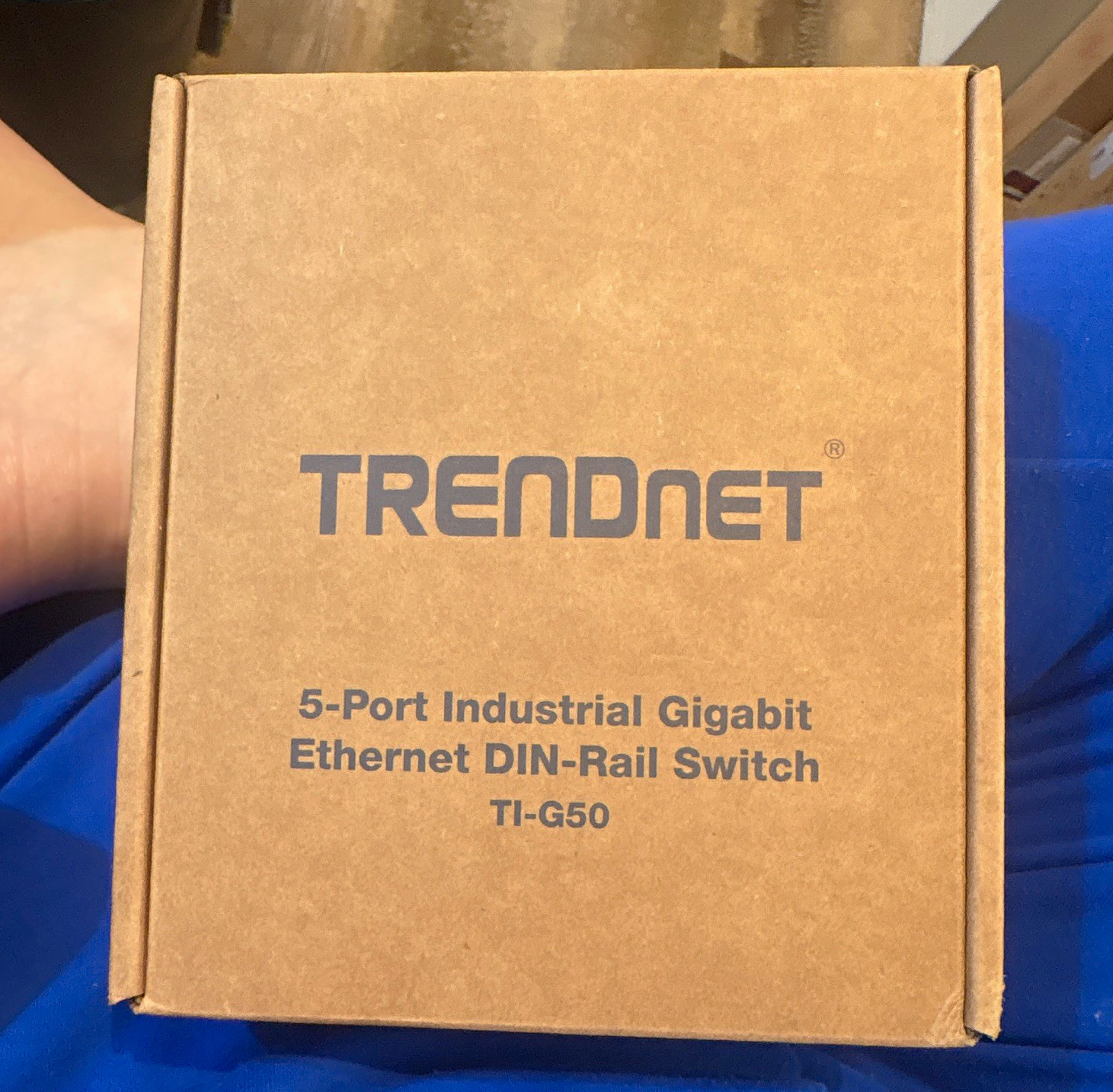 TRENDnet TI-G50 5-Port Industrial DIN-Rail Gigabit Unmanaged RJ-45 Switch