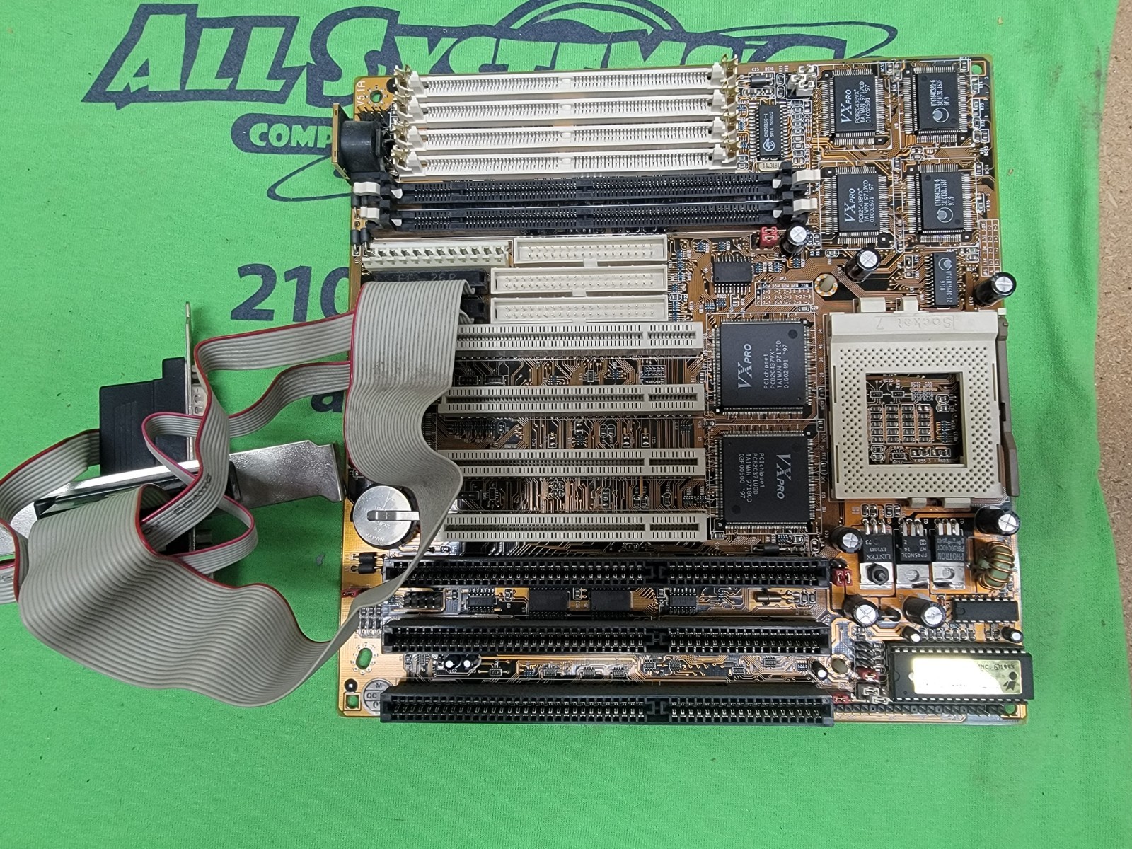PCchips MB-M537 Socket7 Motherboard VXpro Elpina MMX CPU 48MB UMC8670 V5.1A