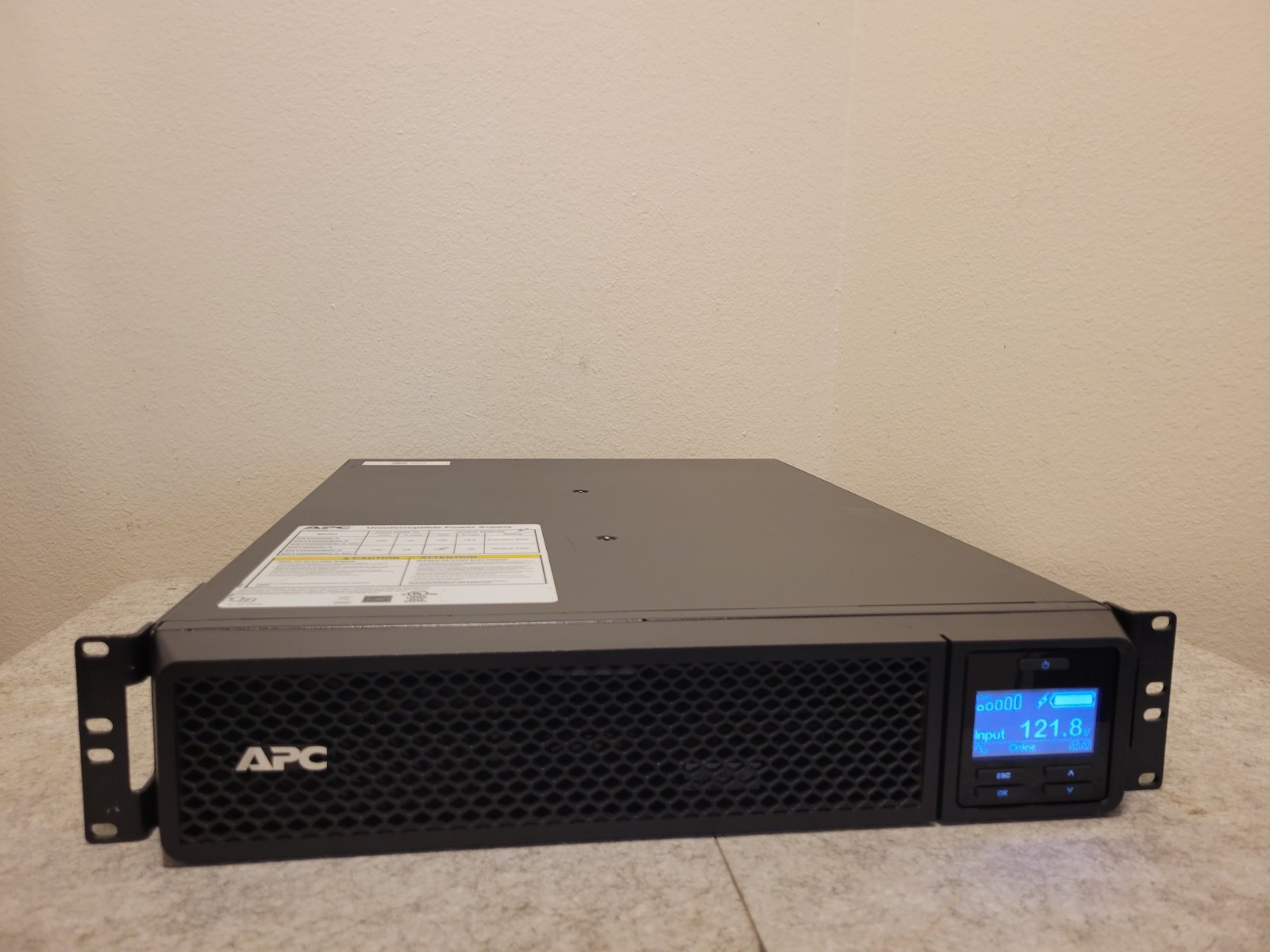 APC SRT2200RMXLA-NC Smart-UPS SRT 2200VA RM 120V Network Card - no battery