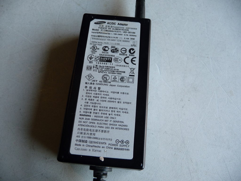 AU SELLER Genuine Samsung  AC PSU  AD-3014N - 14V, 2.14A - TESTED