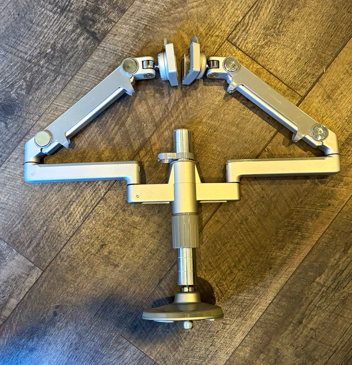 Humanscale M/Flex Dual Monitor Arm Desk Mount Silver M2 Articulating Post Base