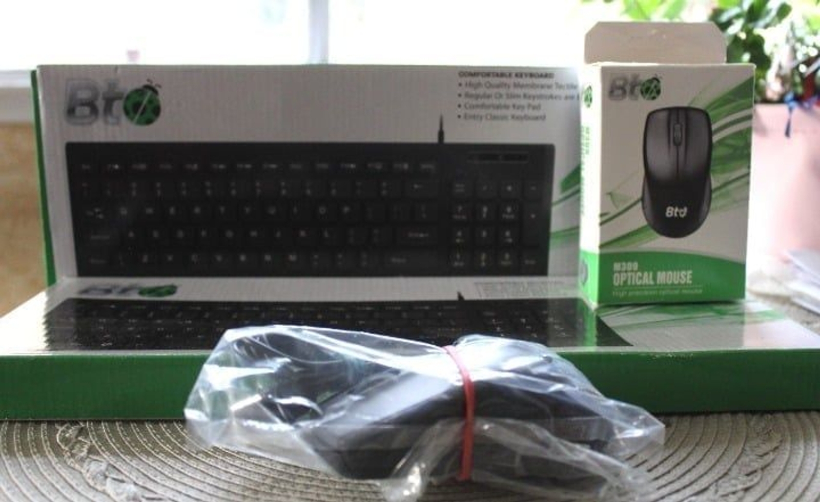 (NEW) TECH BUNDLE BTO Wired Keyboard and Mouse Bundle (Set of 4)