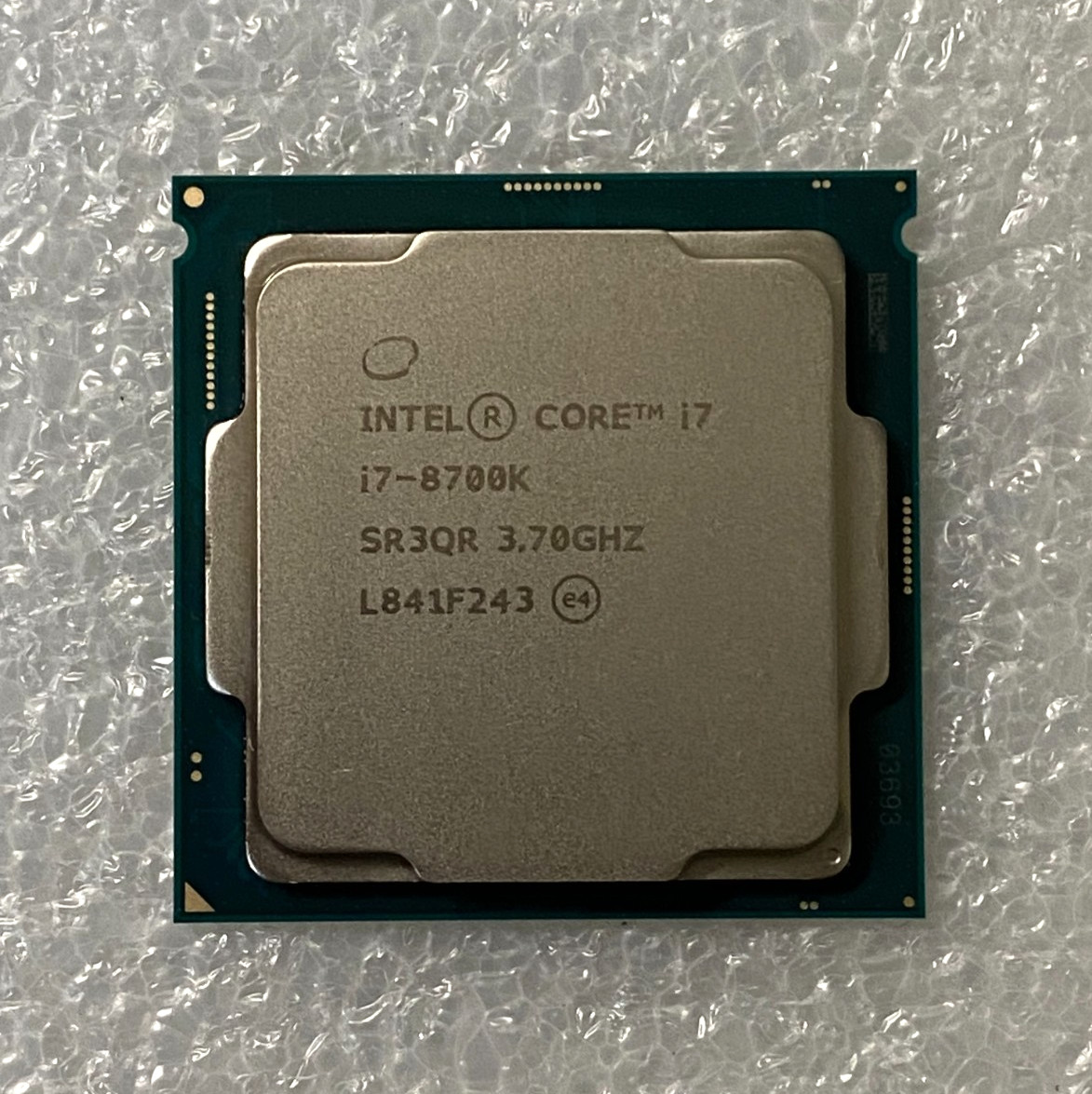 Intel Core i7-8700K @3.70GHz SR3QR Socket LGA1151 6-Core Desktop CPU Processor