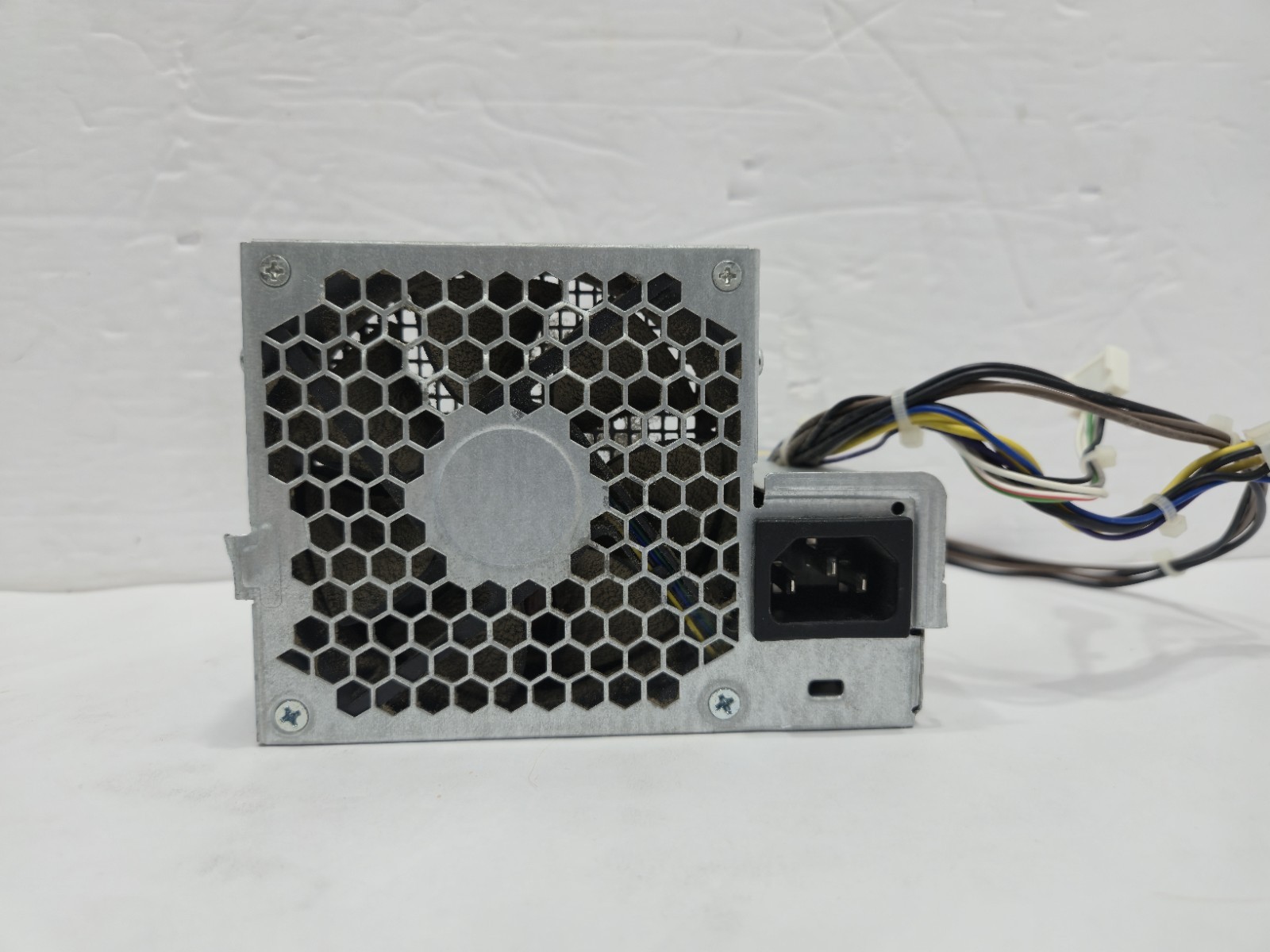 HP 240W PC Power Supply 503376-001 508152-001 PC8019