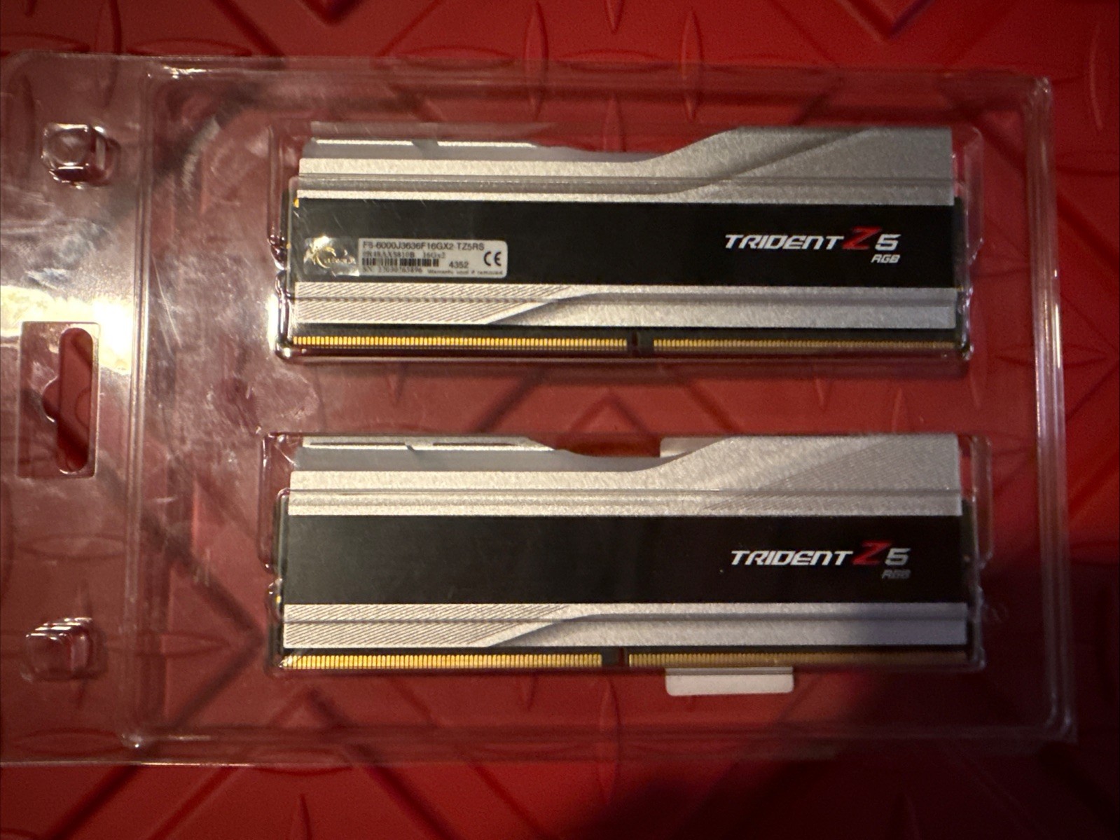 G.Skill RAM DDR5 32GB 2x16GB 6000 Trident Z5 RGB Silver 6000J3636F16GX2-TZ5RS