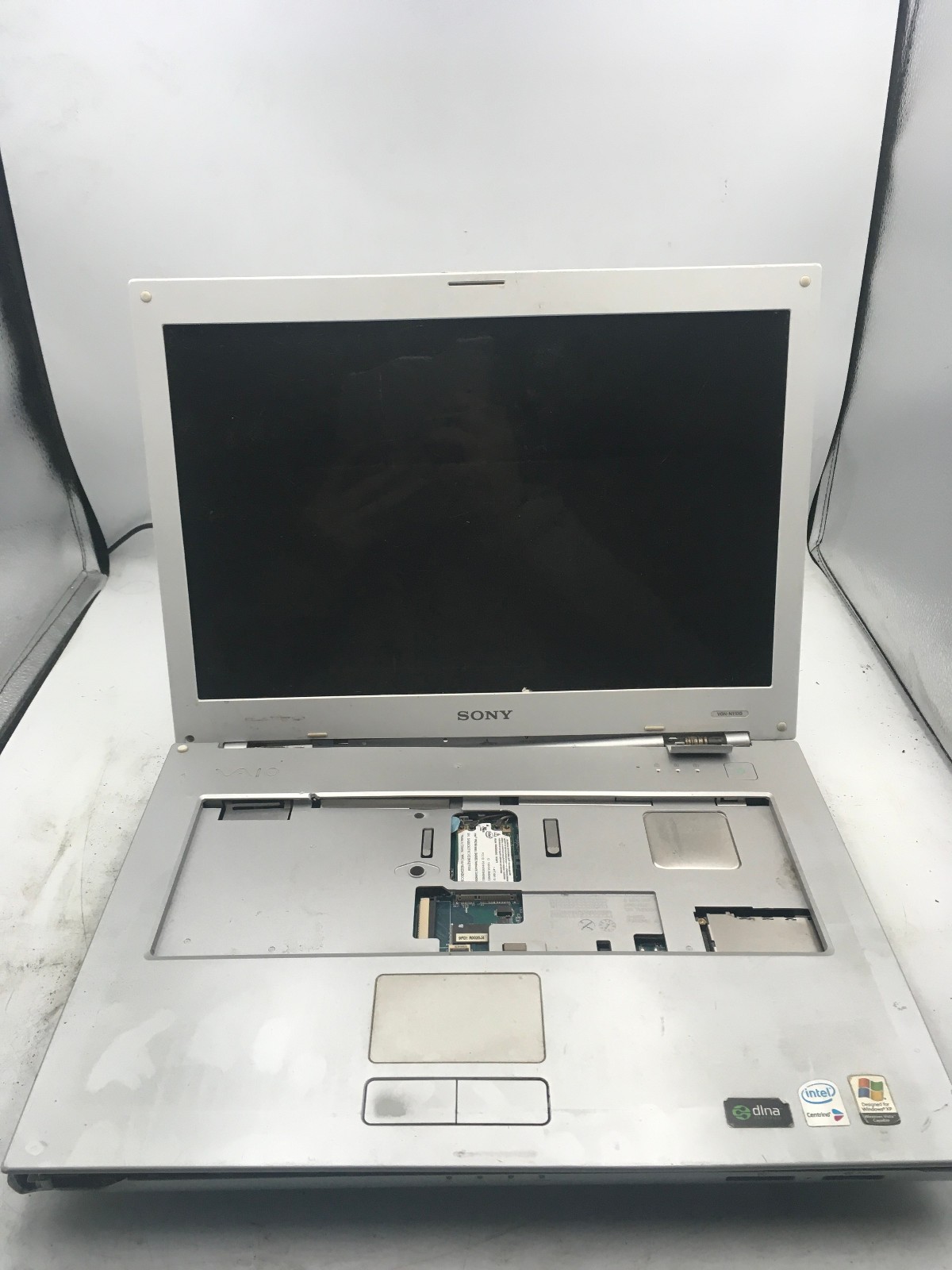 SONY VAIO PCG 7T1L - FOR PARTS/REPAIR - INTEL T2050 CORE DUO - NO RAM - READ -BB