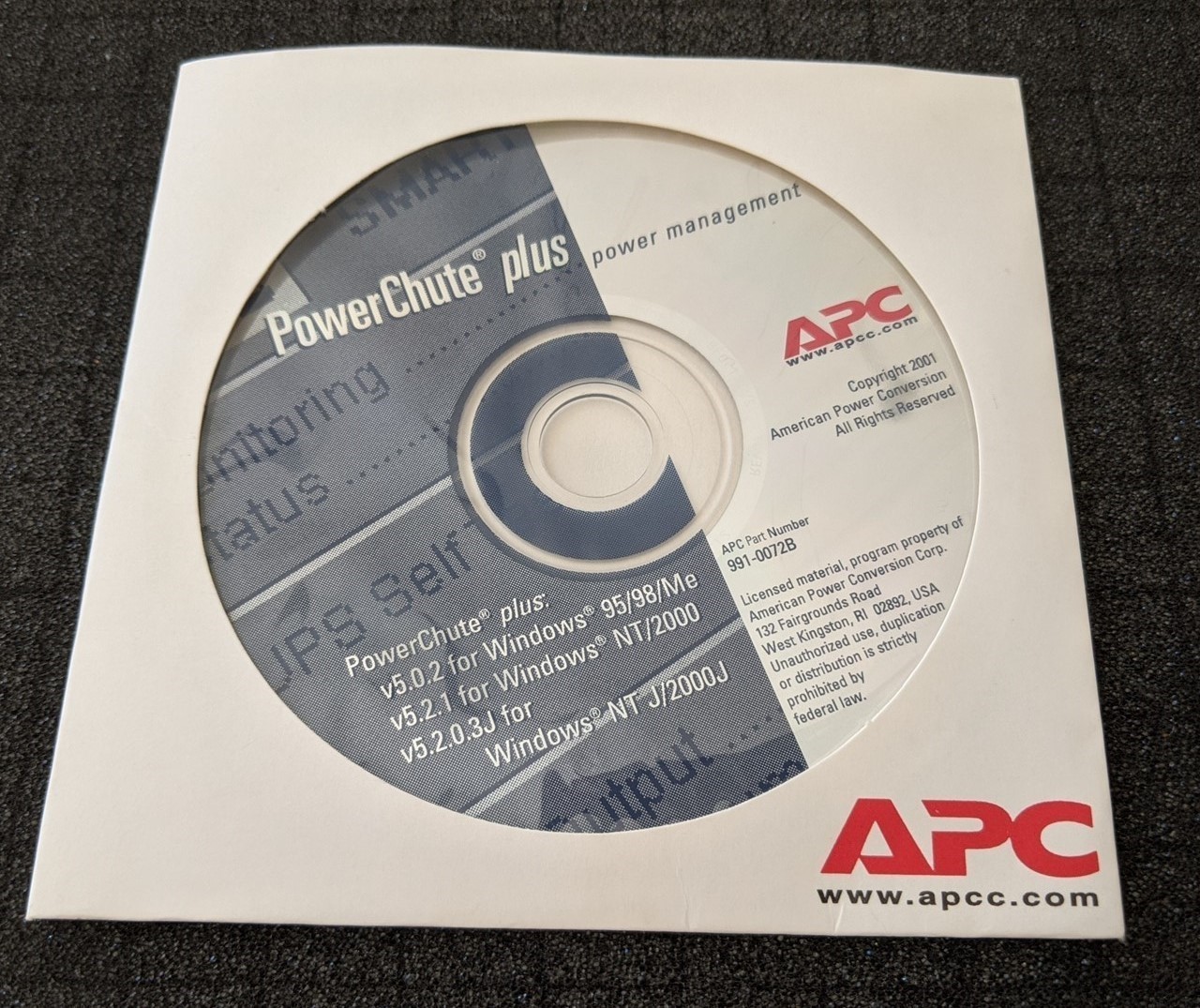APC POWERCHUTE Plus 991-0072B Power Management CD WIN 95/98/ME/NT/2000 © 2001