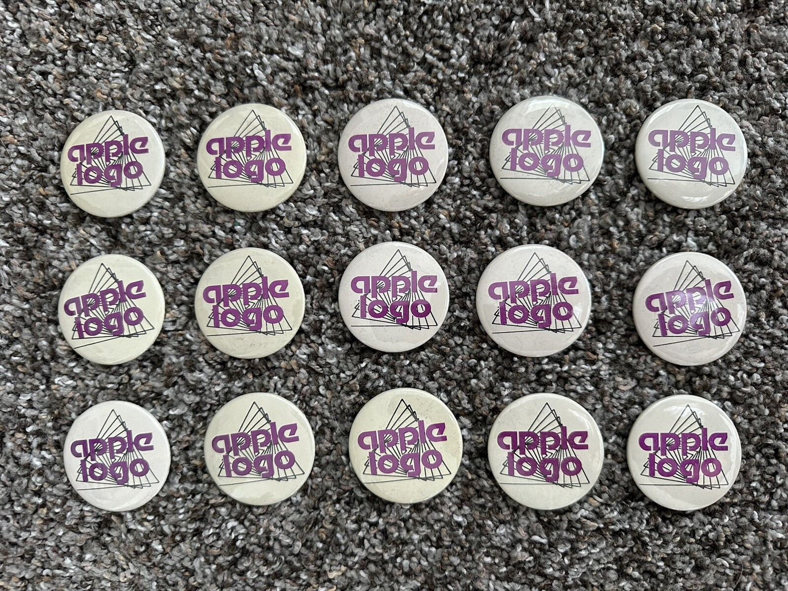 Lot (15) Vintage 80s Macintosh APPLE Computer Mac Logo 1.5” Pin Pins