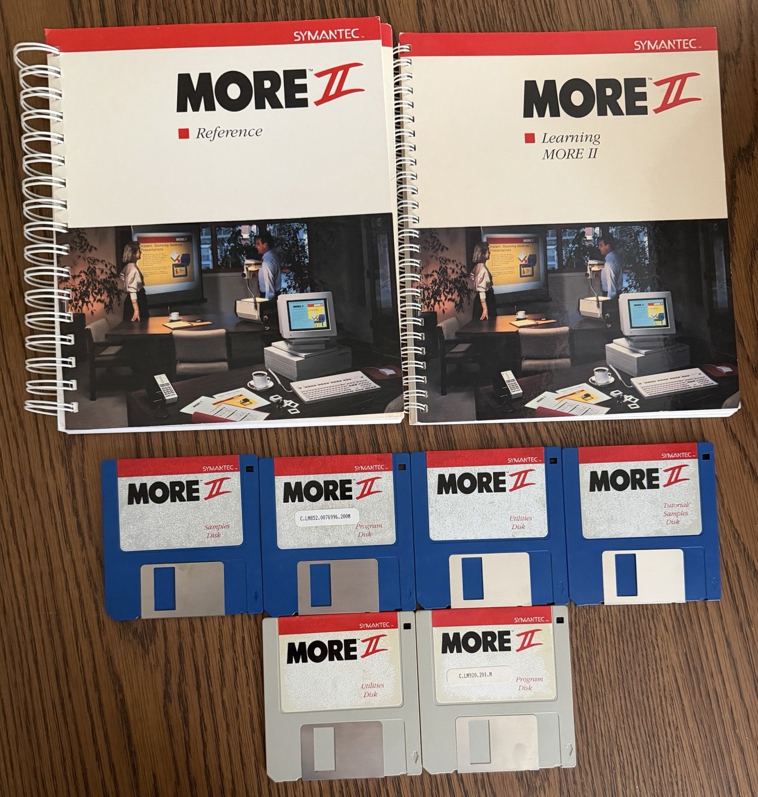 Symantec MORE II Macintosh Software 6 Floppy Disks Manuals 1988 Apple Vintage