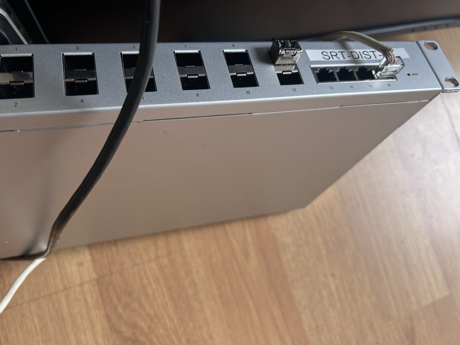 Ubiquiti Networks UniFi US-16-XG 10G 16-Port Managed Aggregation Switch
