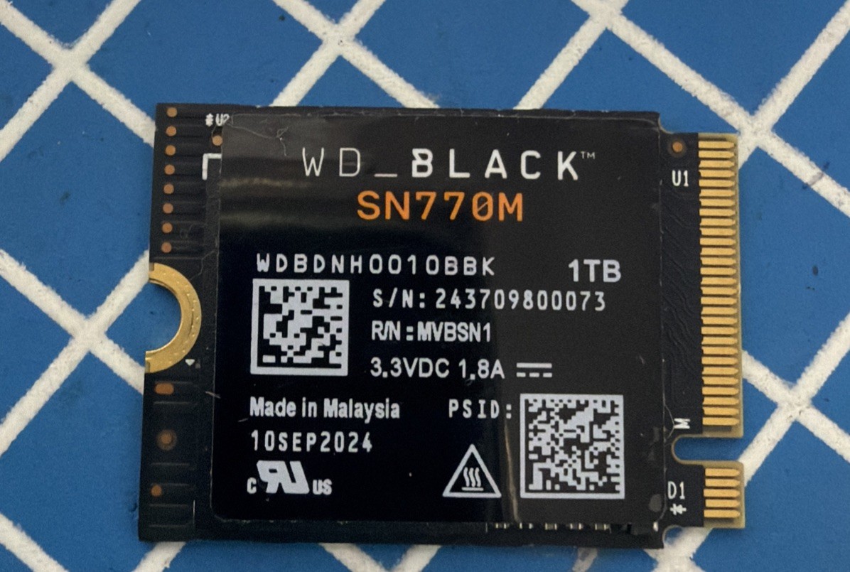 WD_BLACK 1TB SN770M M.2 2230 NVMe SSD Model WDBDNH0010BBK Open Box Ready For Use