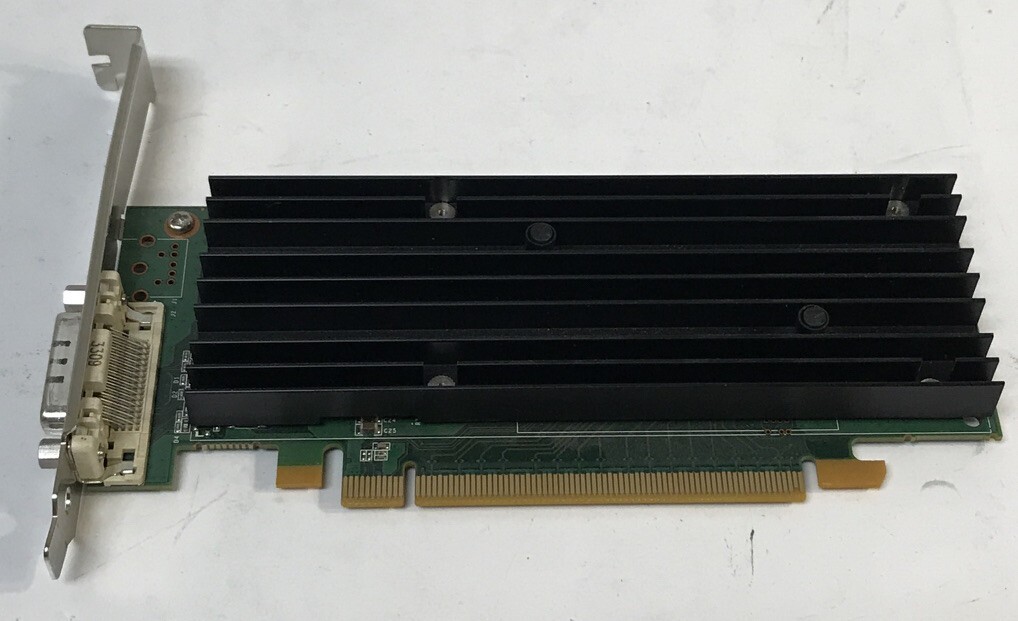 NVIDIA GRAPHICS CARD P538 DP/N-0TW212 256MB PCI-E