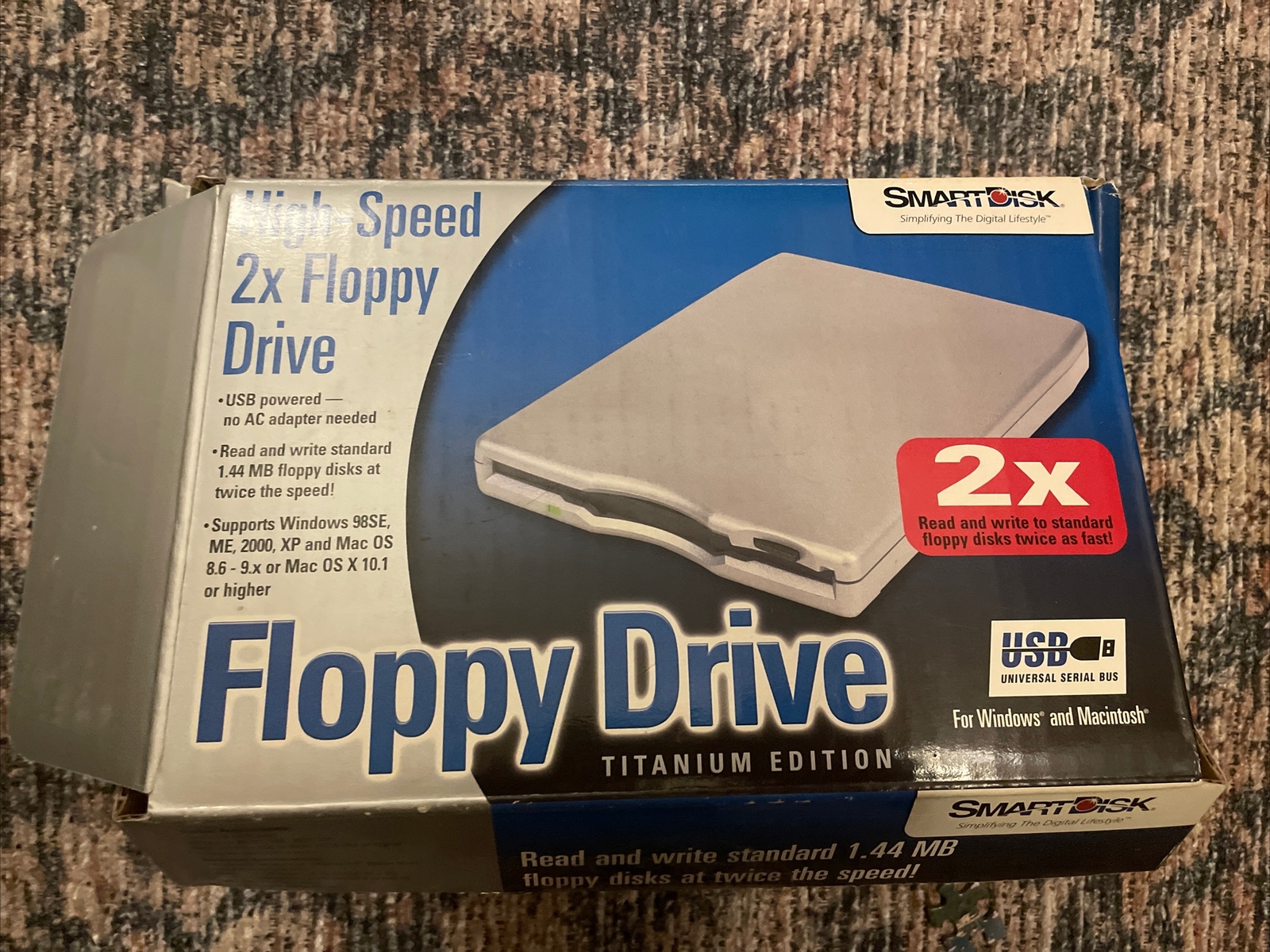 SmartDisk External USB Powered Floppy Disk Drive Titanium Edition Windows or Mac