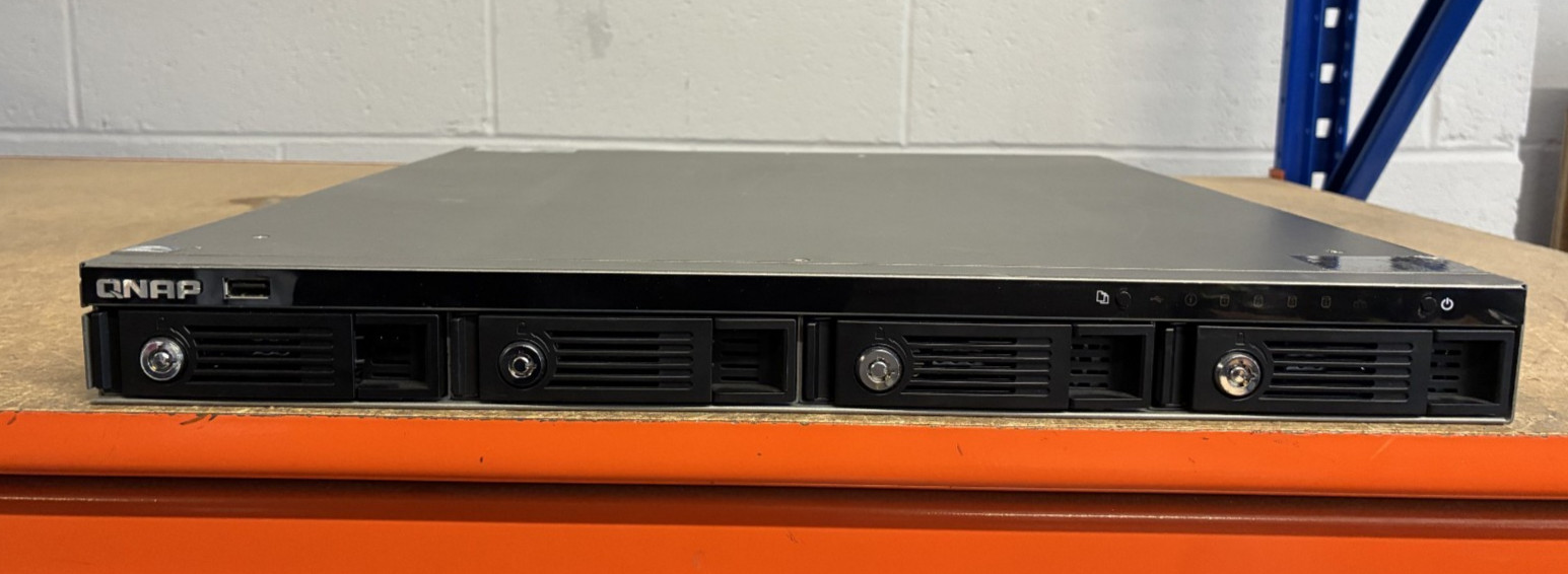 TS-469U-RP QNAP 4 Bay Rackmount NAS 1GB Memory Fully Tested No Rack Ears