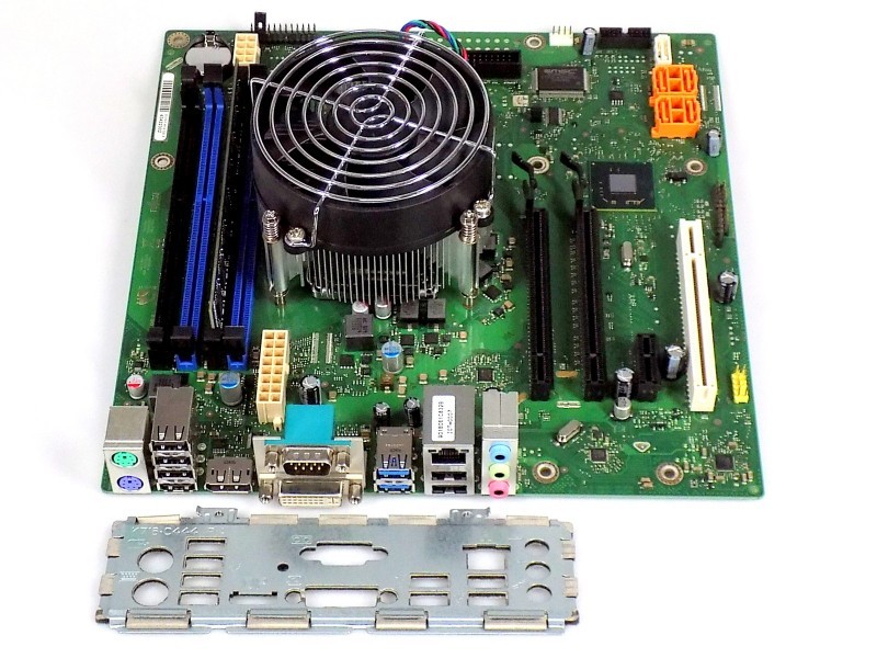 Fujitsu D3161-A12 GS3 + Intel Core i3-3220 + 4GB DDR3 - Motherboard CPU RAM Bundle