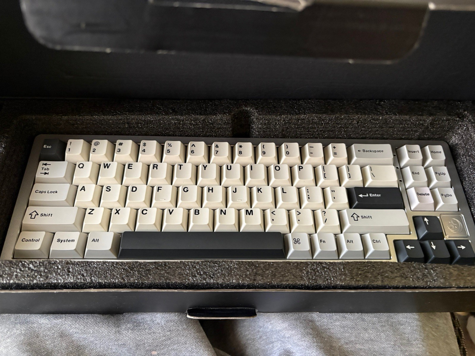 YUNZII AL71 75% MECHANICAL KEYBOARD,WIRELESS BT5.0/USB-C Aluminum (Open Box)