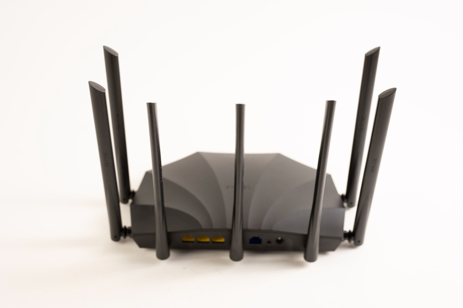 Tenda AC23 AC2100Dual Band Gigabit WiFi Router
