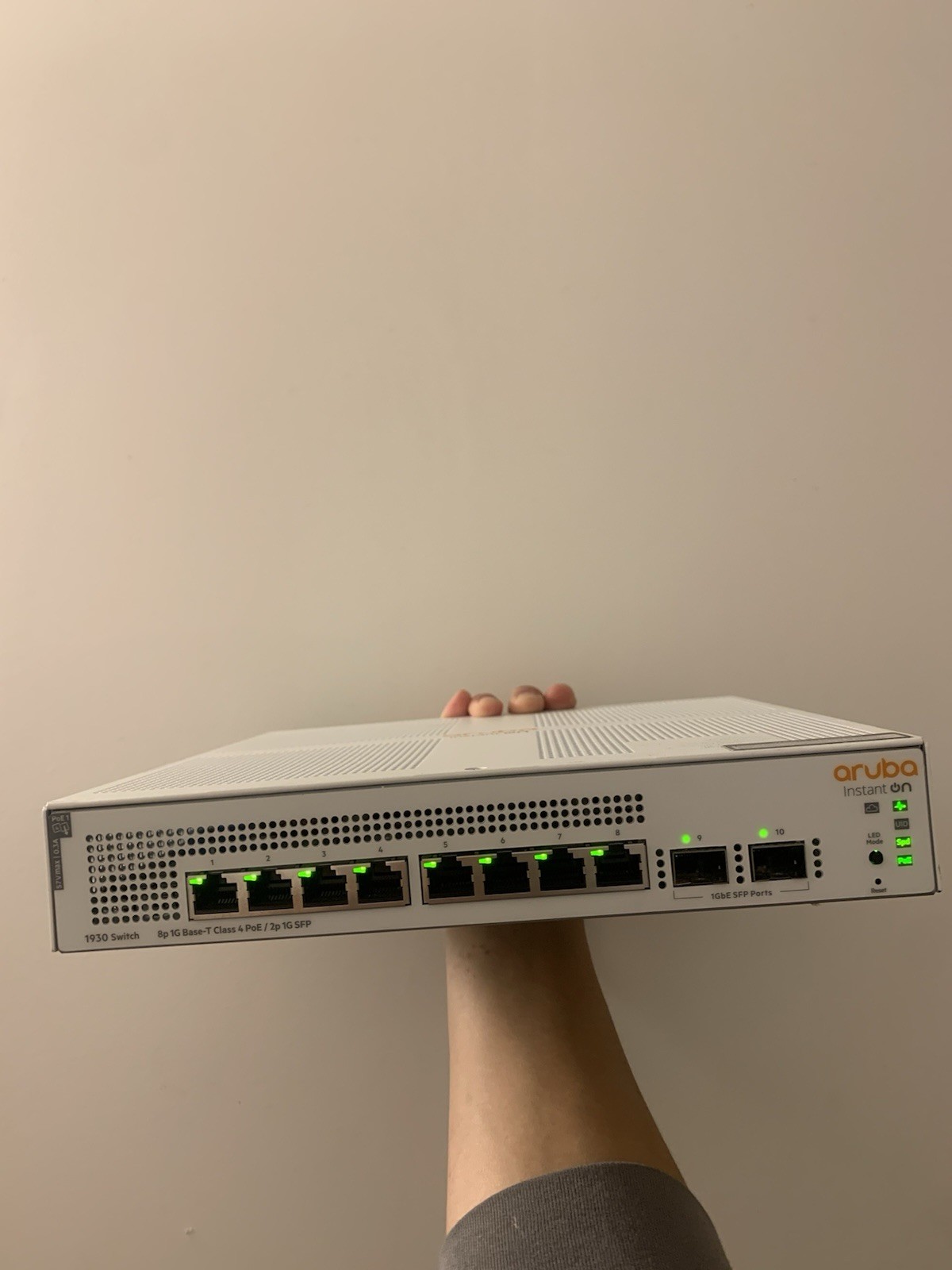 HPE Aruba IOn 1930 8G (JL681A#ABA) PoE 2SFP 124W Switch TESTED