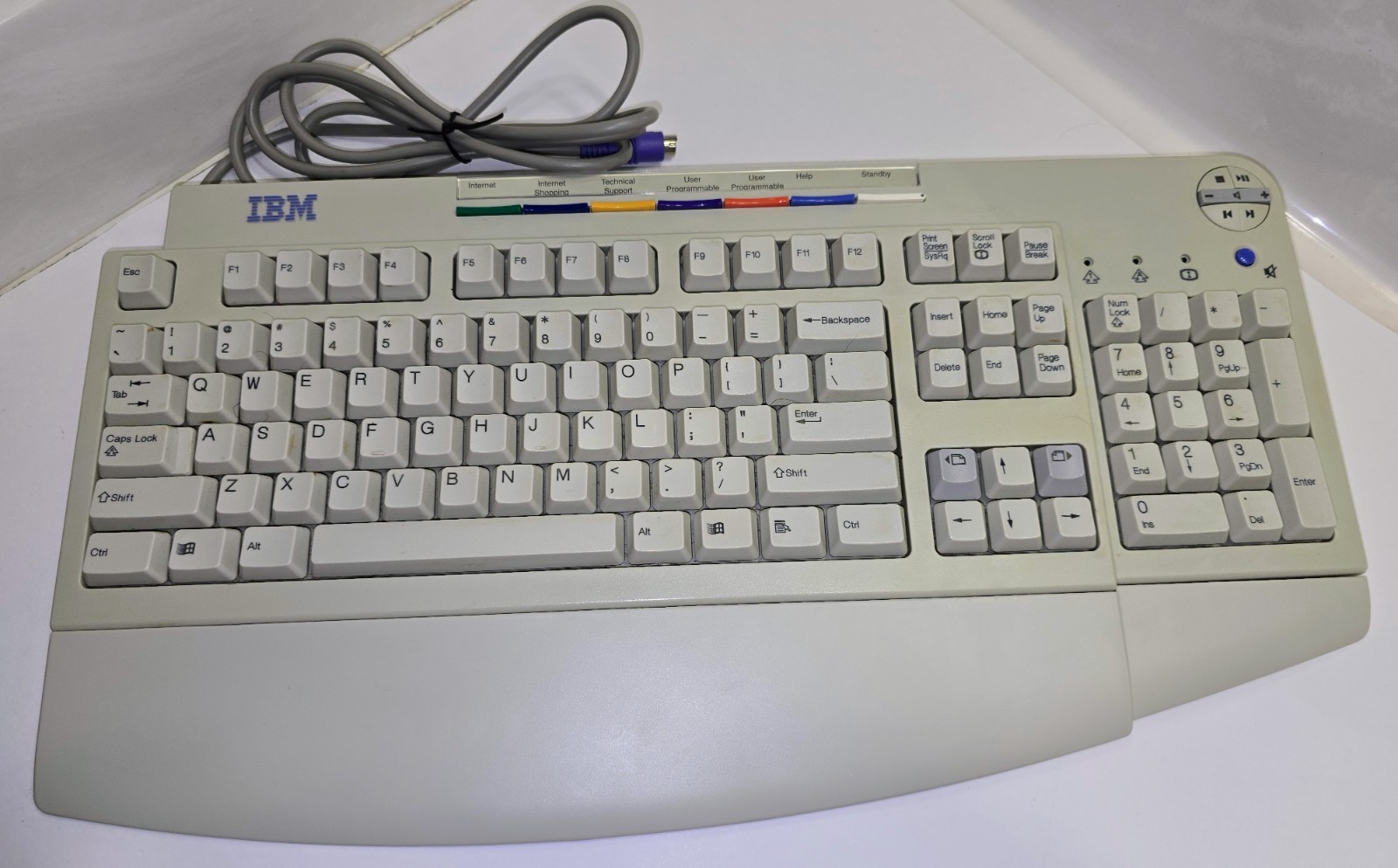 IBM KB-9930 Vintage PS/2 Wired Keyboard w/ Internet & Media Buttons