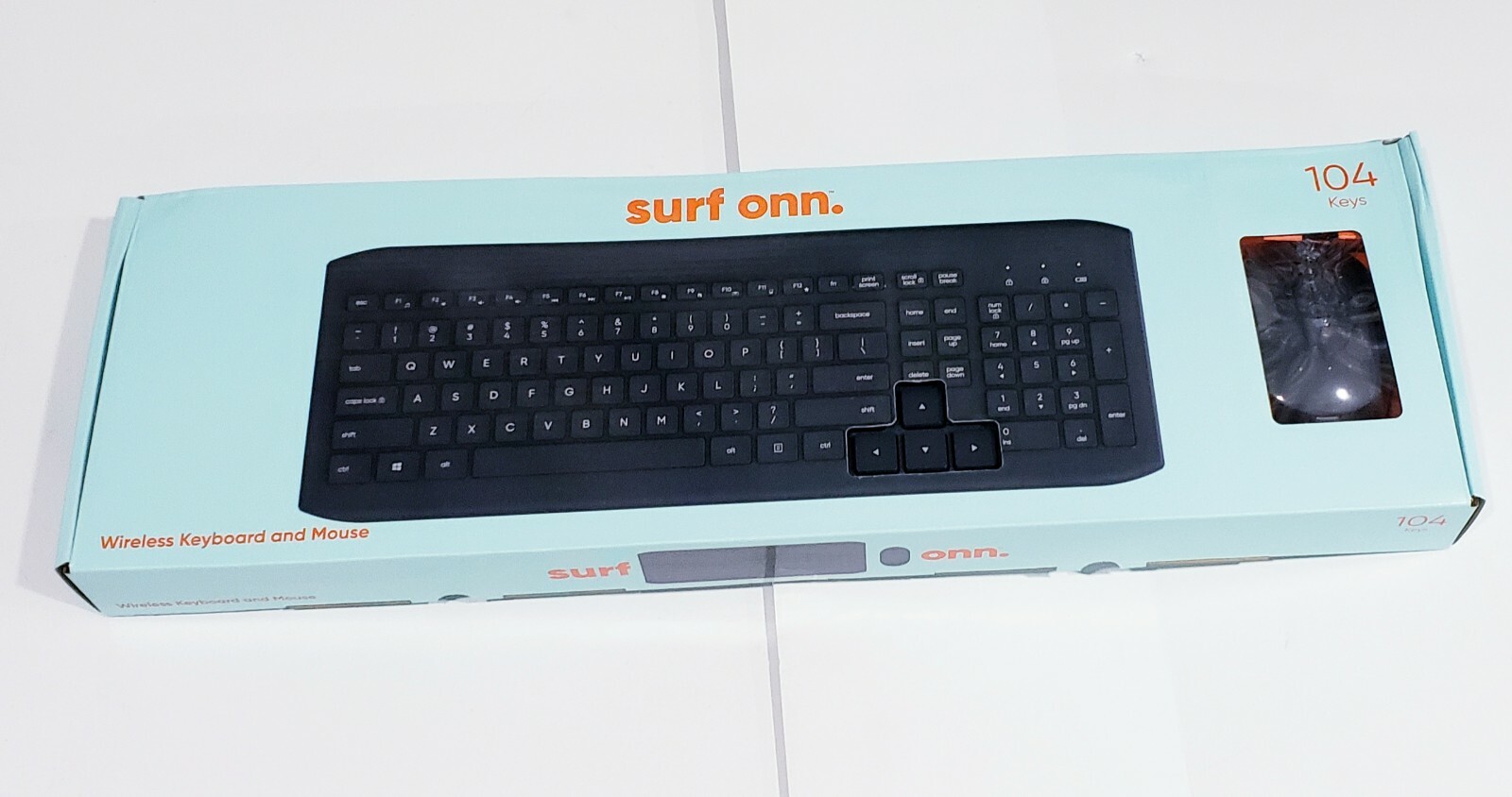 New SURF ONN WIRELESS KEYBOARD AND MOUSE 104 Keys PC and MAC box distress