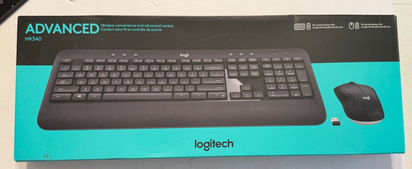 Logitech Advanced Wireless MK540 Keyboard and Mouse Combo - New in Box