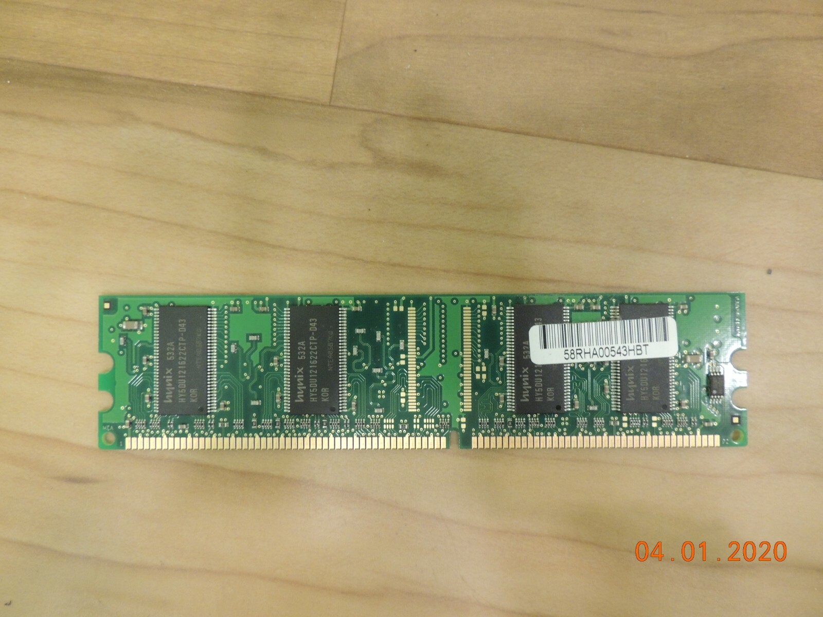 Hynix 256MB PC3200 DDR-400MHz Non-ECC Unbuffered CL3 184-P