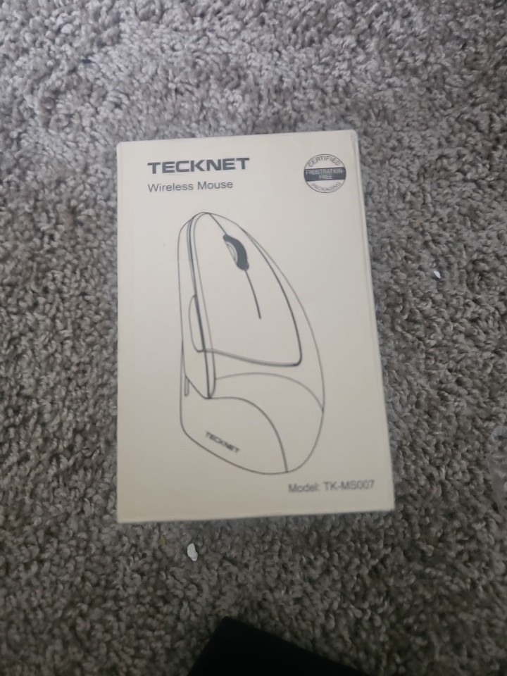 TechNet Black Ergonomic Wireless Mouse MS007  Ultimate Comfort New In Box