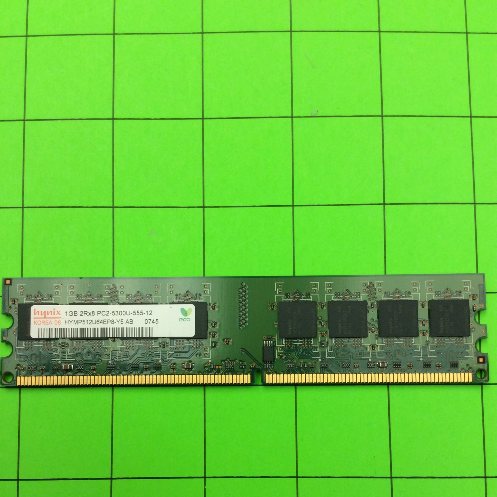 Hynix HYMP512U64EP8-Y5 1GB PC2-5300U Random Access Memory RAM