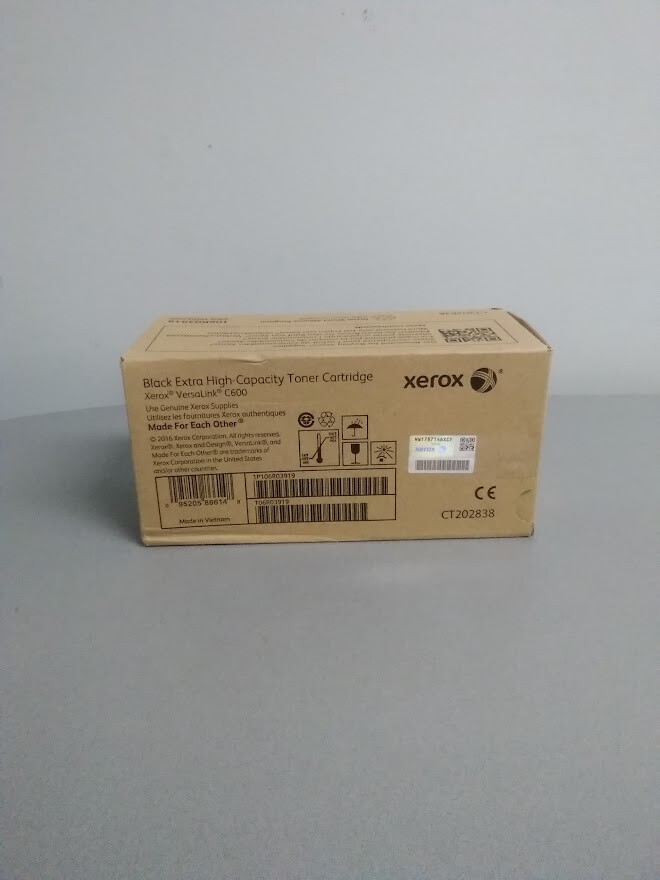 Xerox 106R03919 Extra High Capacity Black Toner Cartridge VersaLink C600