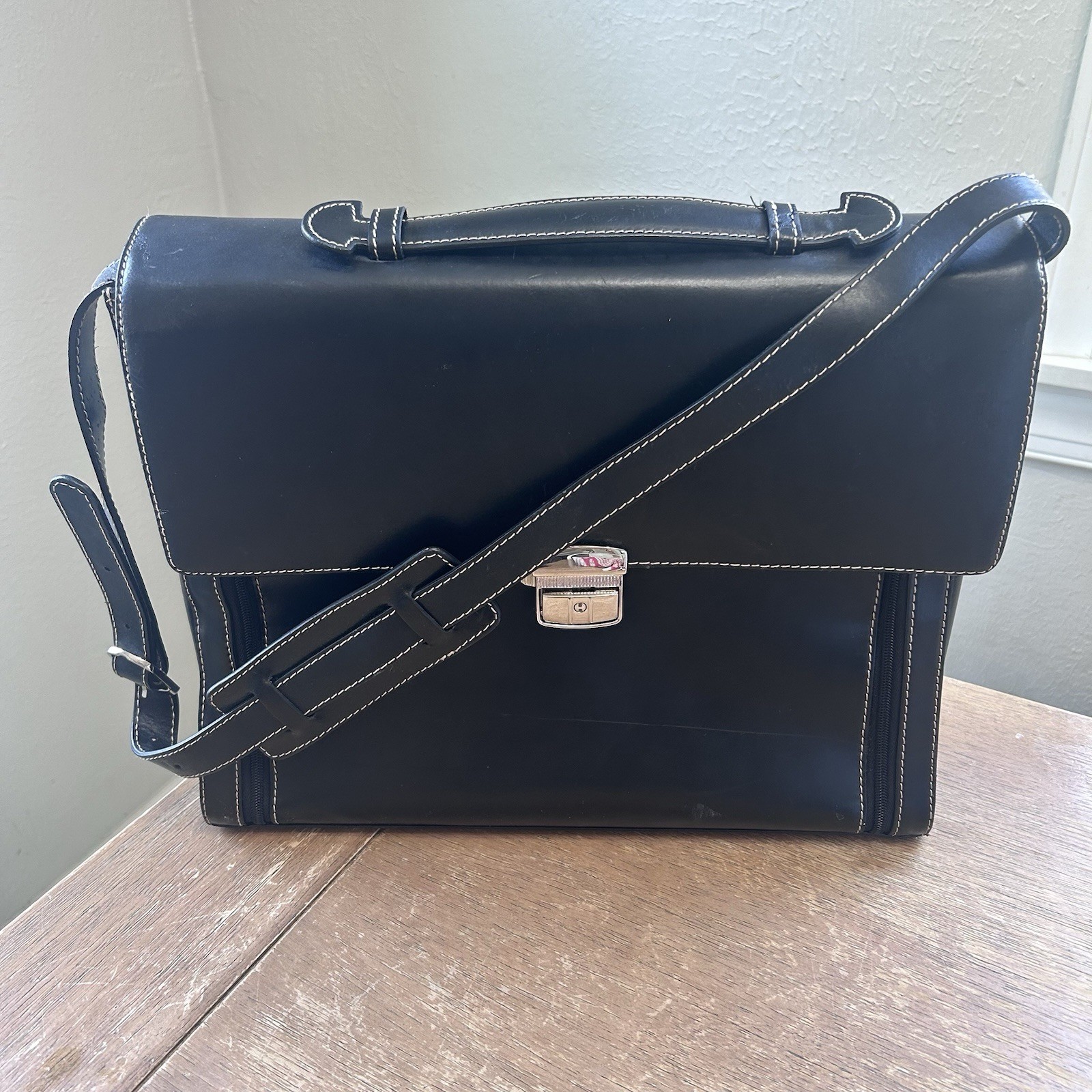 Wilsons Leather Pelle Studio Leather Messenger Bag Briefcase Satchel Black
