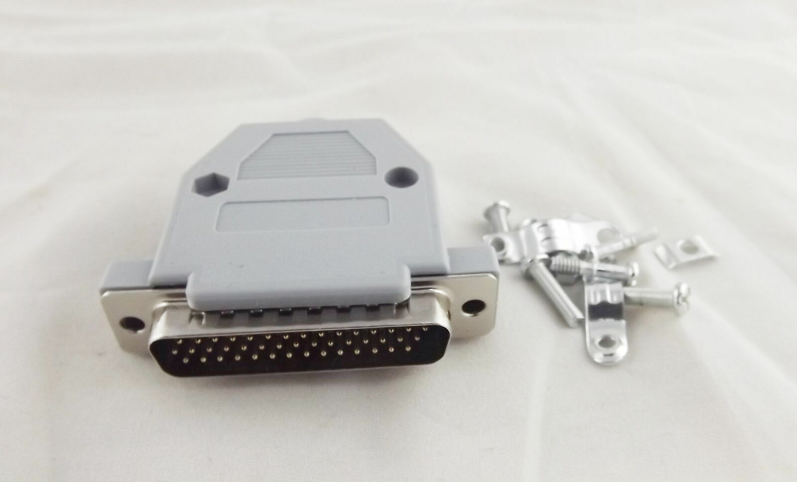 10pcs DB44 Male 44 Pin 3 Rows D-SUB Connector Grey Plastic Hood Cover Backshell