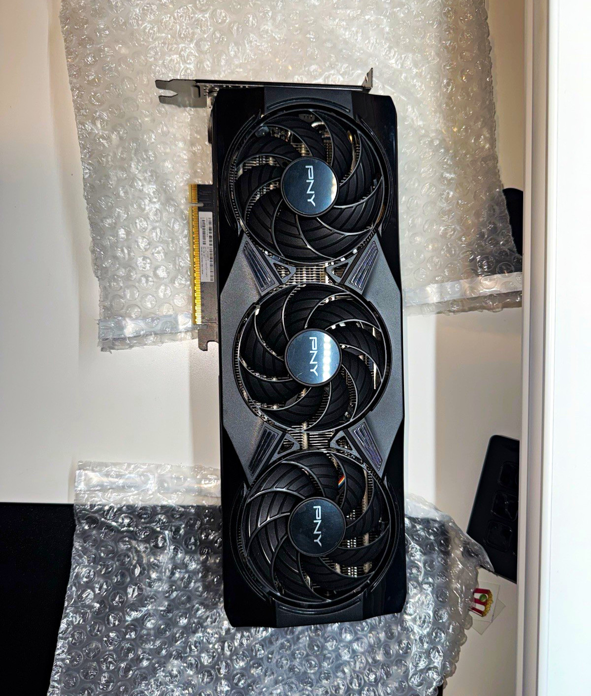 PNY NVIDIA GeForce RTX 5070 12GB GDDR7