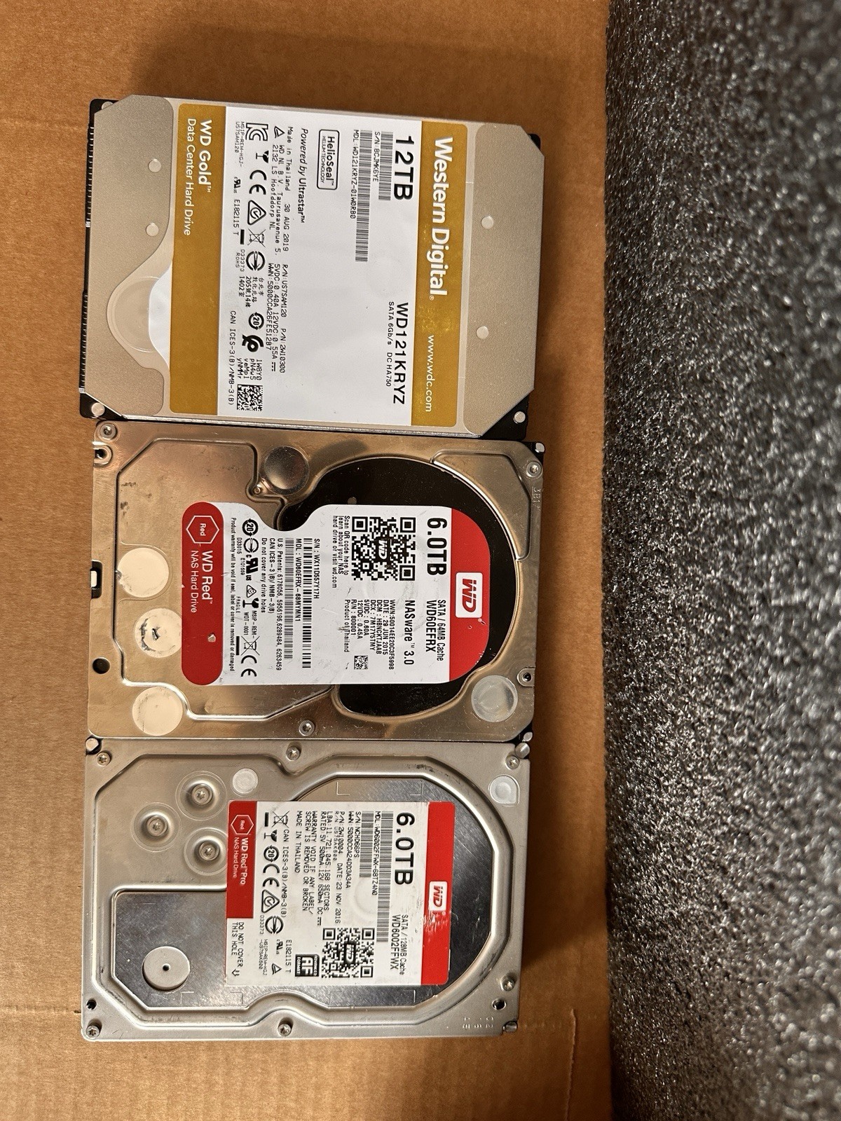 Lot Of (30) Hard Drive 2.5 3.5 As Is - Mix