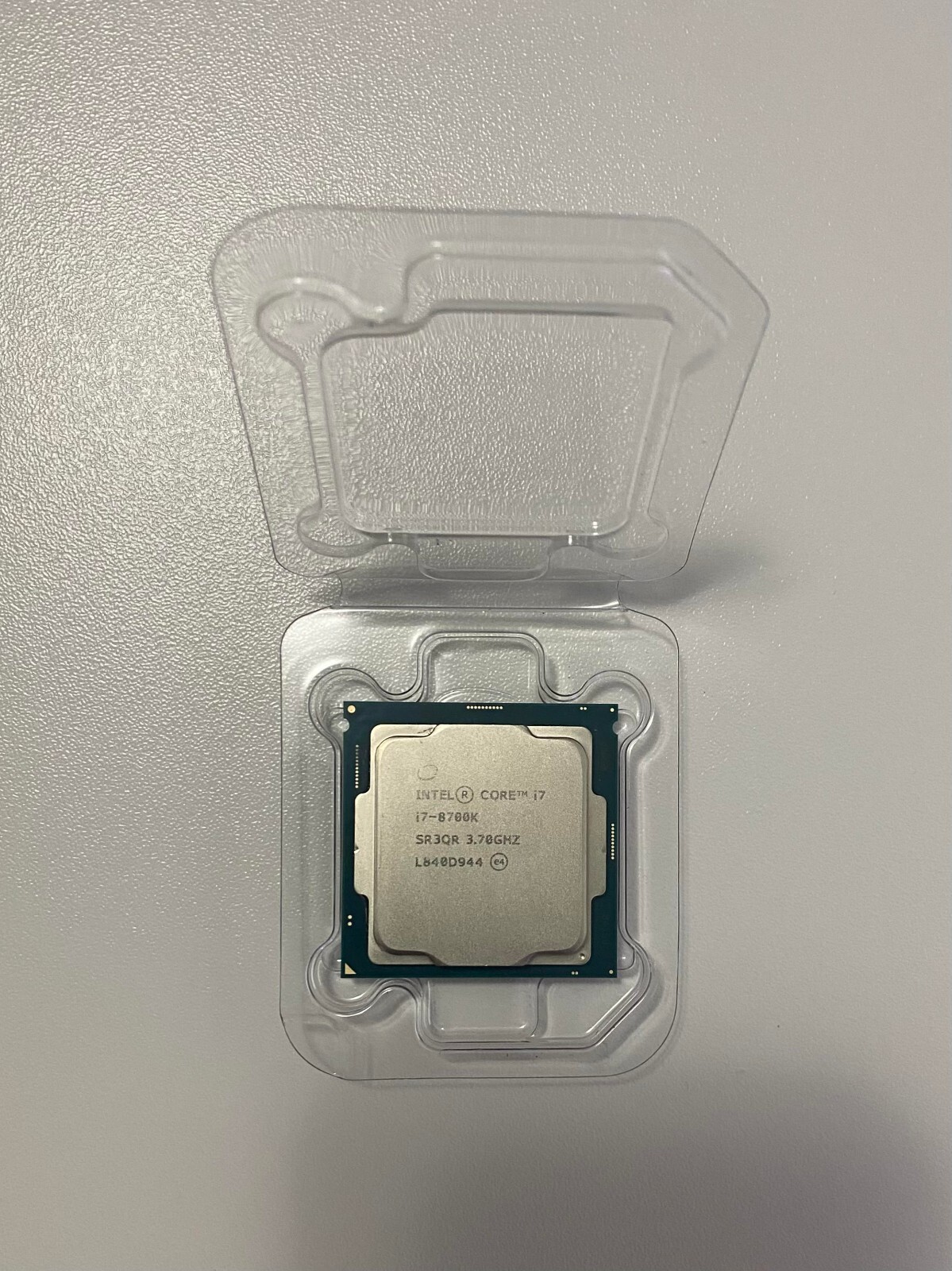 Used Intel i7-8700K Coffee Lake 6-Core 3.7GHz 12MB LGA 1151 Processor