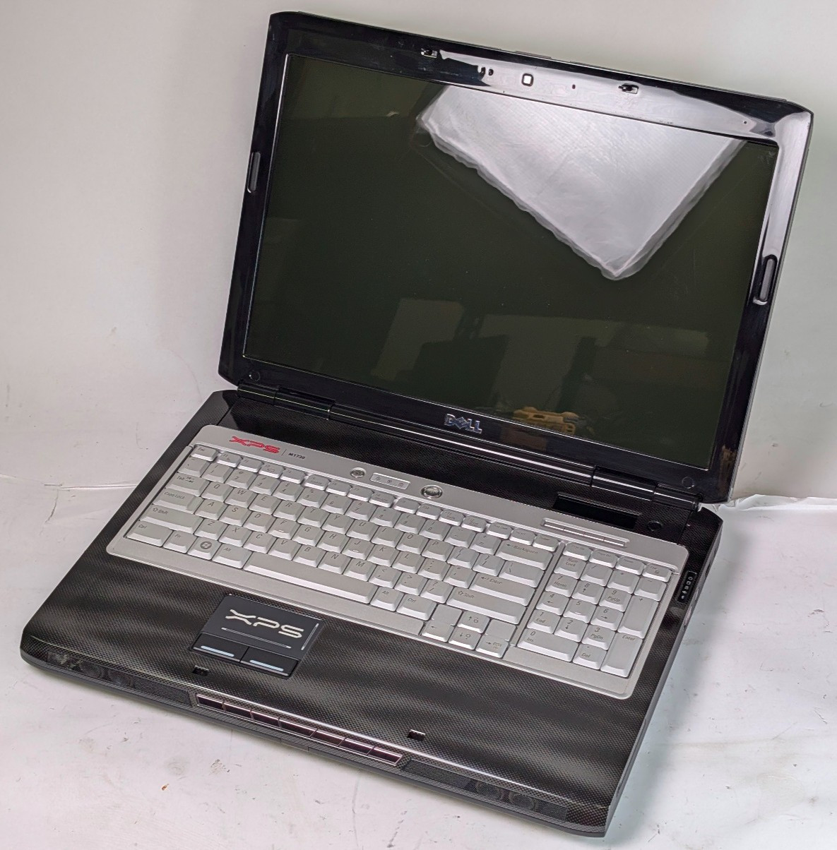 Dell XPS M1730; *UNTESTED; [Intel Core 2 Duo 2.4 GHz Nvidia 8700M GT SLI NO HDD]