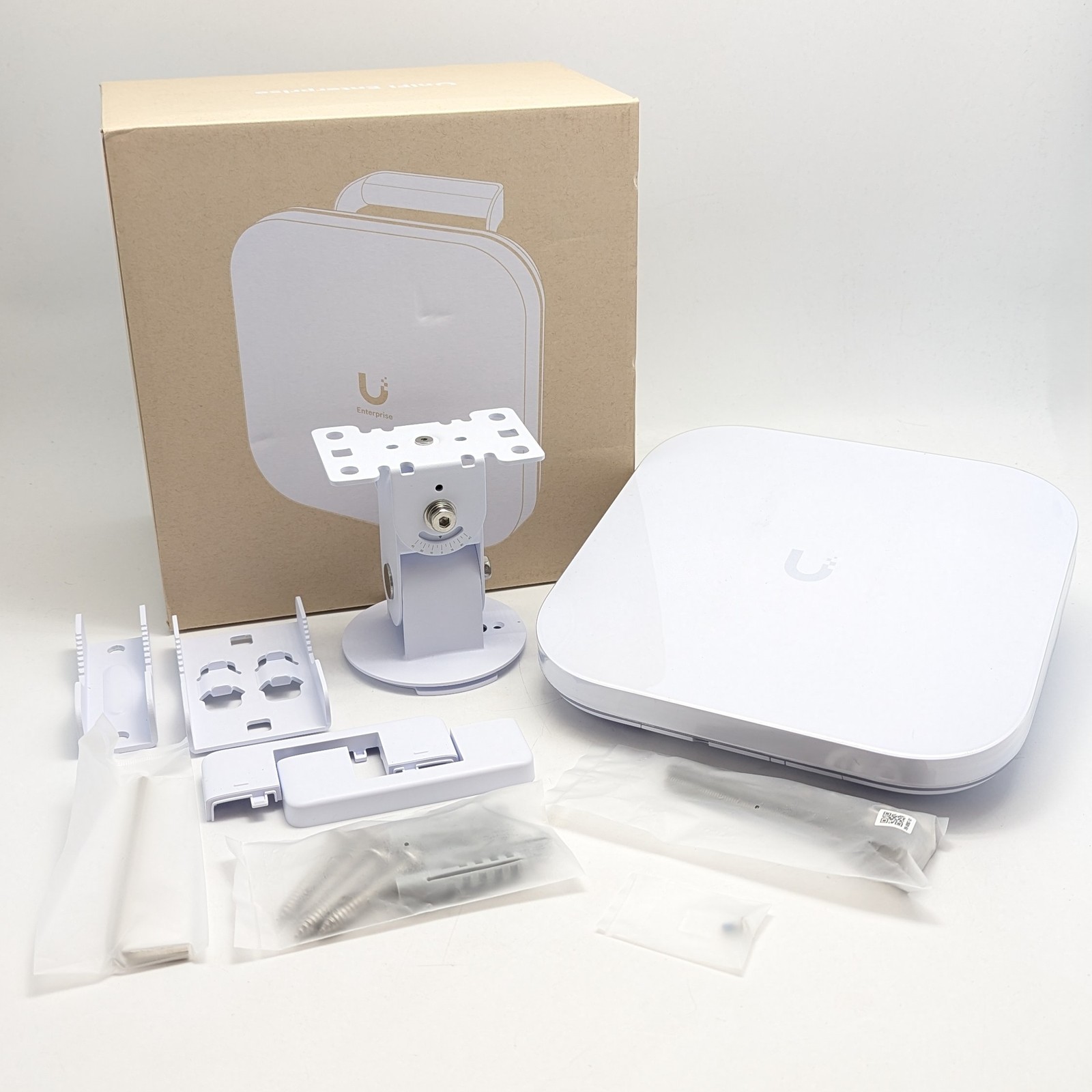 Ubiquiti Unifi E7 Campus Indoor Enterprise-Grade (E7-Campus-Indoor-US)