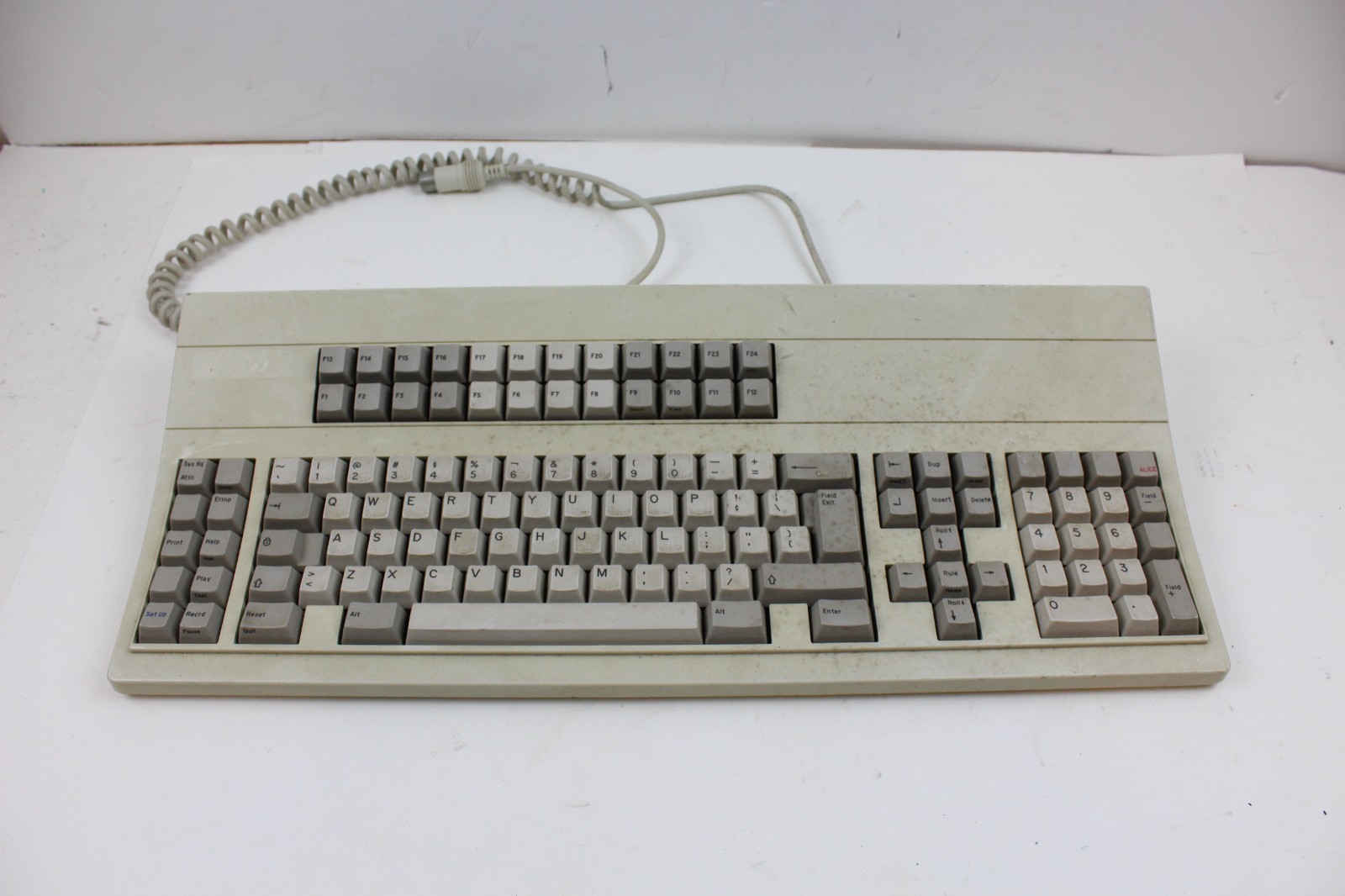 VINTAGE Decision Data Twinax Terminal Keyboard round Connector 122RX43S