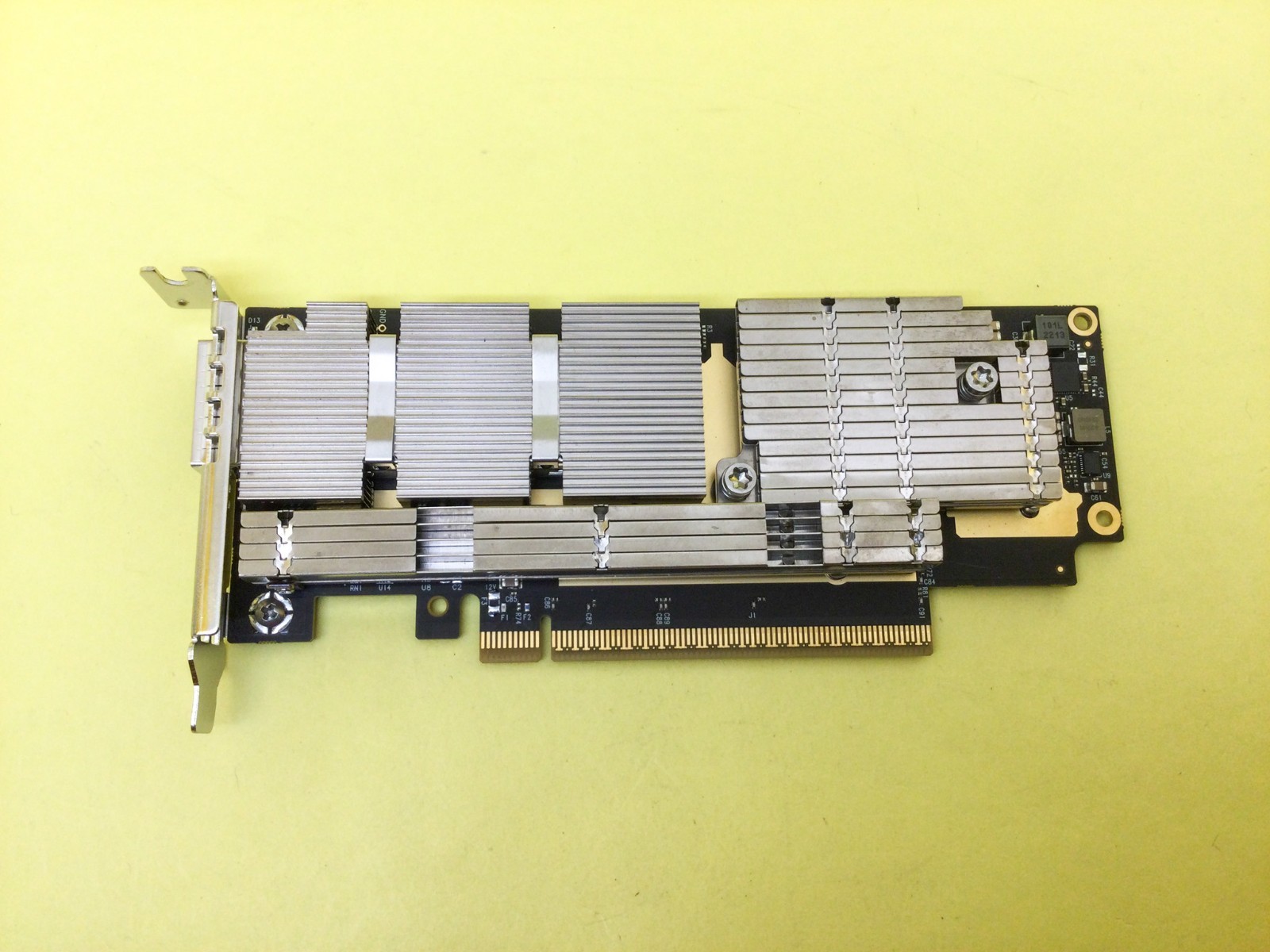MCX75310AAS-HEAT NVIDIA ConnectX-7 Adapte Card 200GbE/NDR200 Crypto Disabled