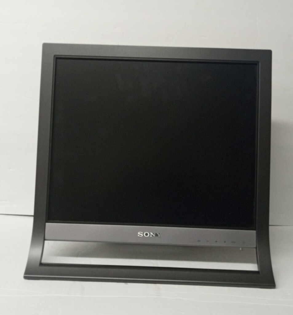 Sony SDM-HS75/B 17" LCD Monitor Black 1272