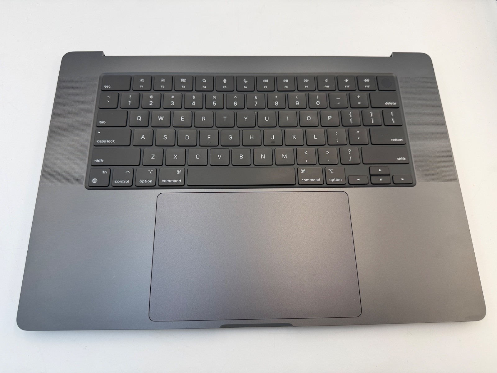 GENUINE MacBook Pro 16" A2141 2019 Top Case / Palmrest + Battery /Space Gray - A