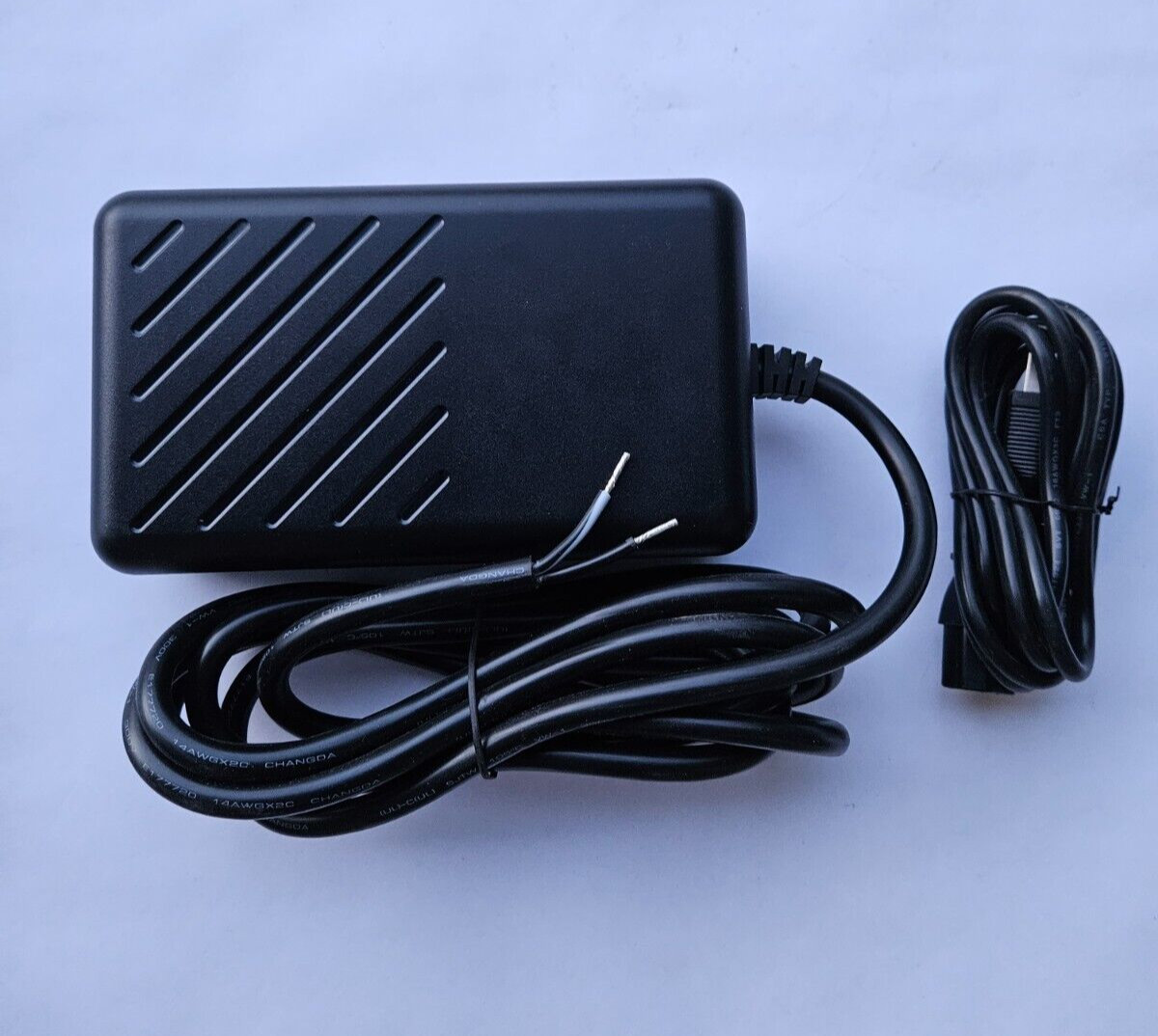 Motorola ACPS81 AC Adapter New - Open Box