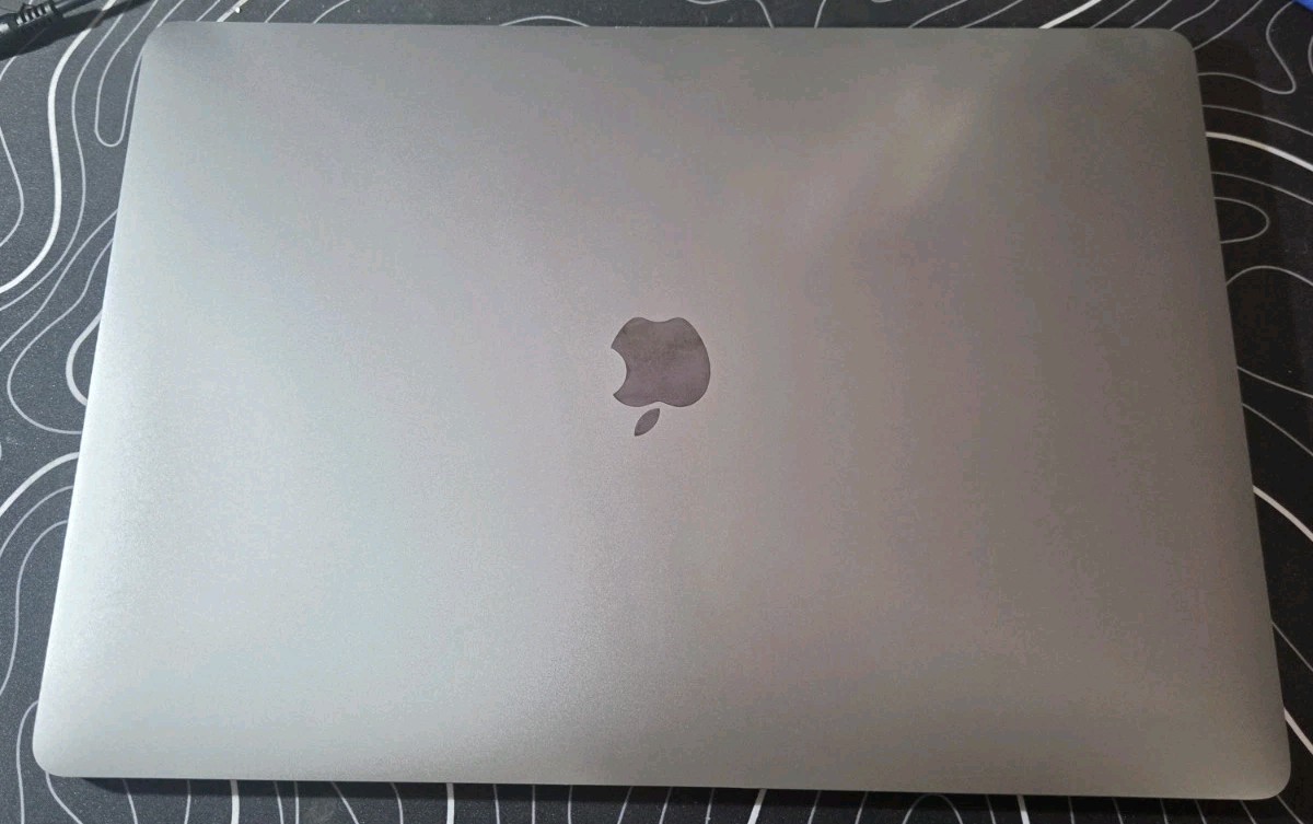 2019 Apple MacBook Pro 16in, 16GB RAM, 512GB SSD Space Gray