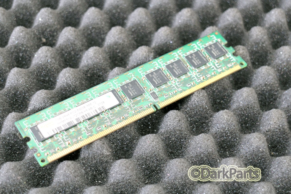 Hynix HYMP512U72CP8-Y5 PC2-5300E-555-12 1GB Server Memory RAM PowerEdge 840