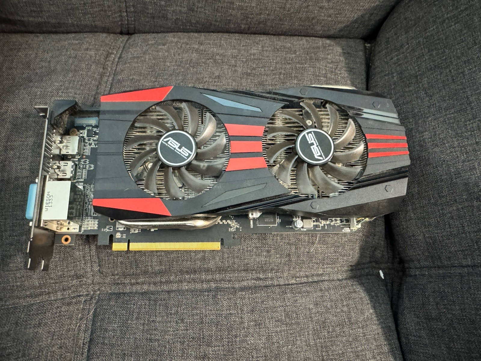 Asus DirectCU ii Radeon R9 270X 2GB DDR5 Graphics Card R9270X-DC2T-2GD5